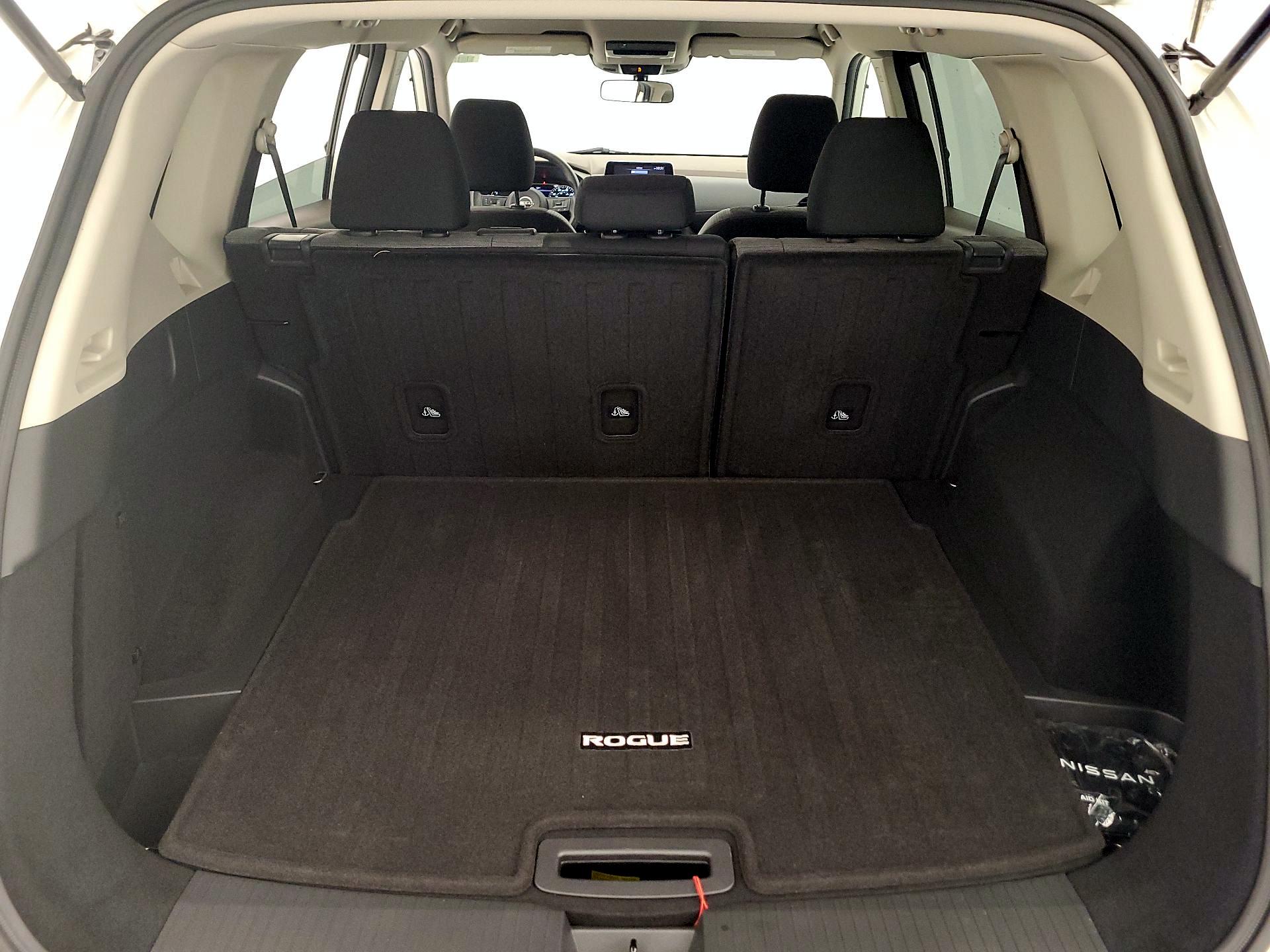 Thumbnail: 2023 Nissan Rogue - 20