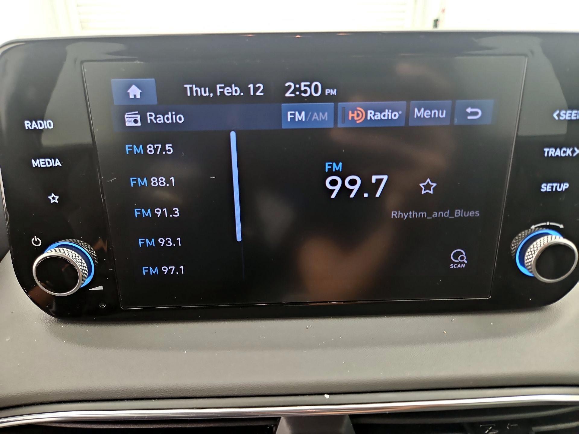 Thumbnail: 2023 Hyundai Santa Fe - 15