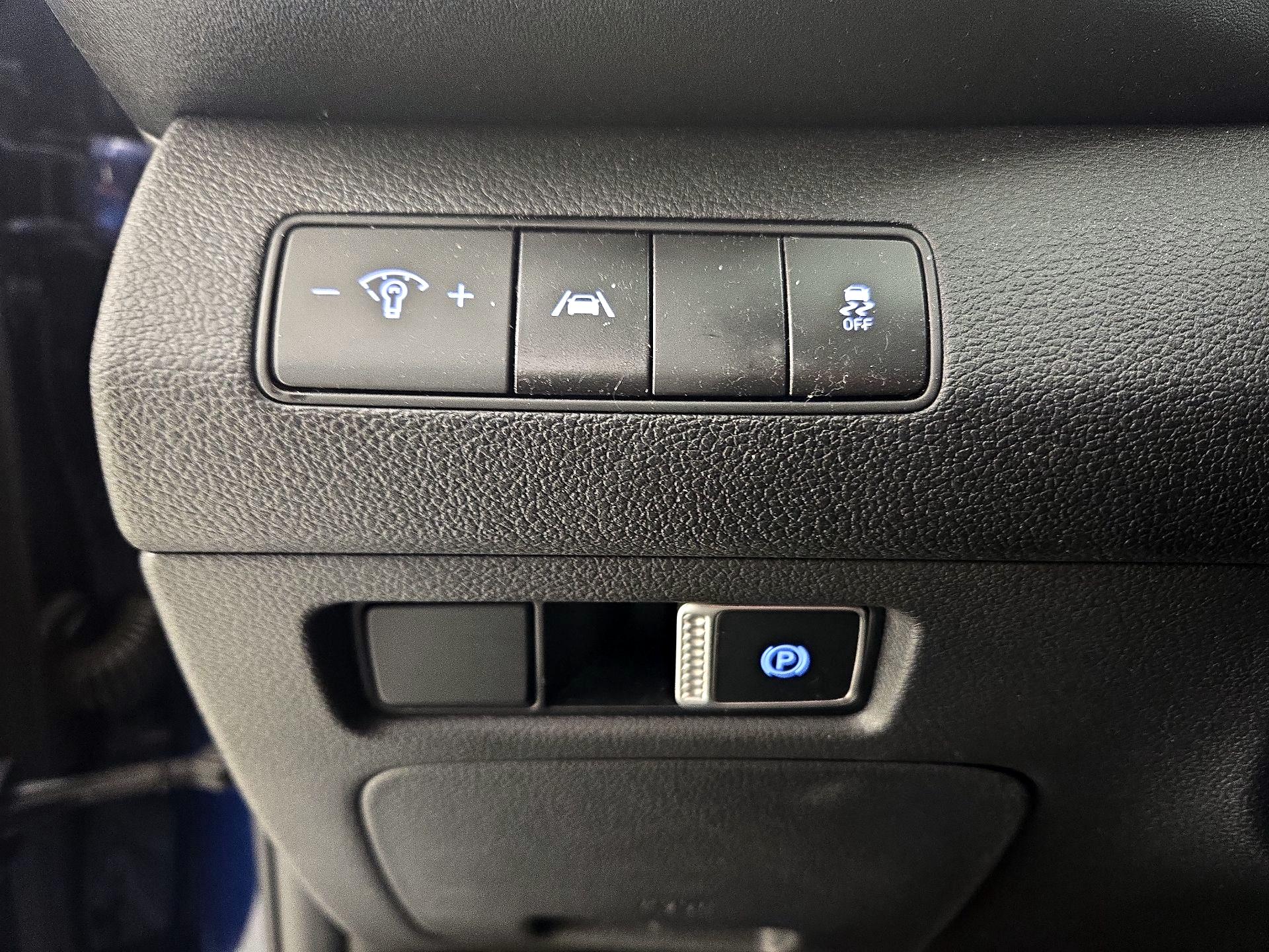 Thumbnail: 2023 Hyundai Santa Fe - 13