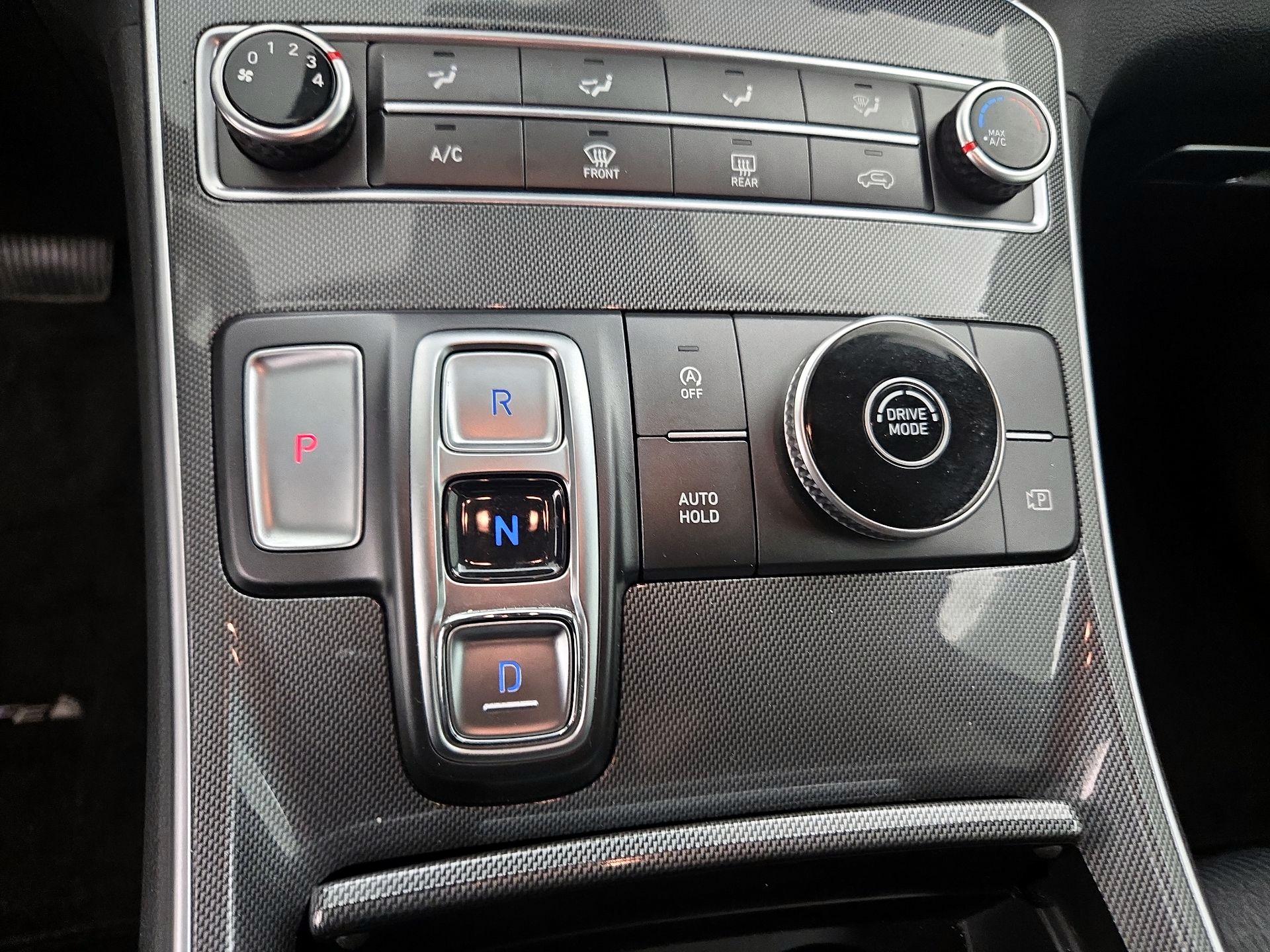 Thumbnail: 2023 Hyundai Santa Fe - 17