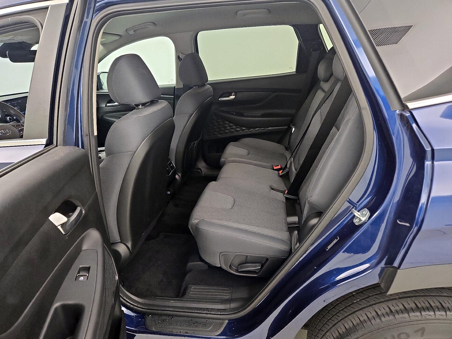 Thumbnail: 2023 Hyundai Santa Fe - 19