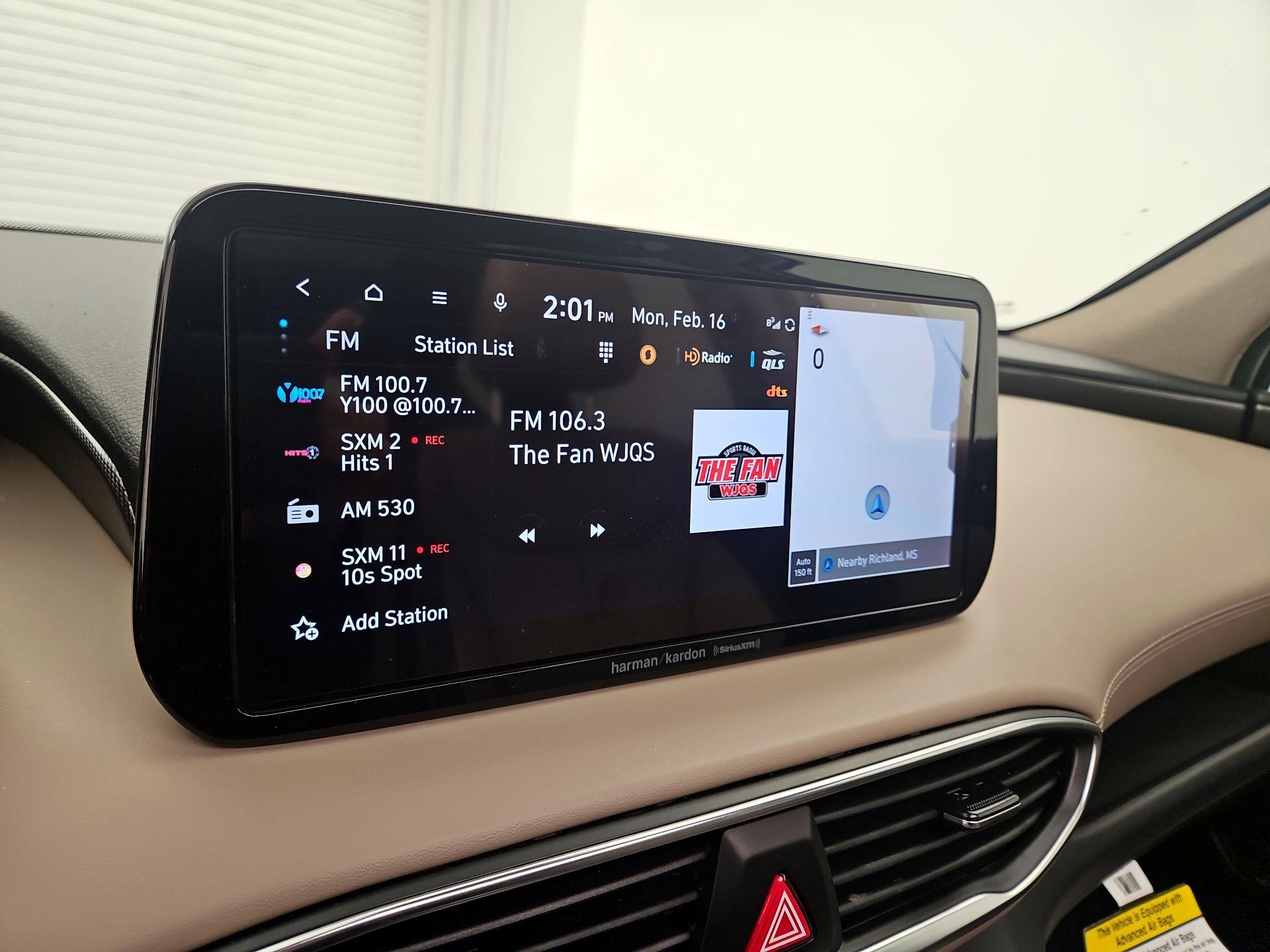 Thumbnail: 2023 Hyundai Santa Fe - 16