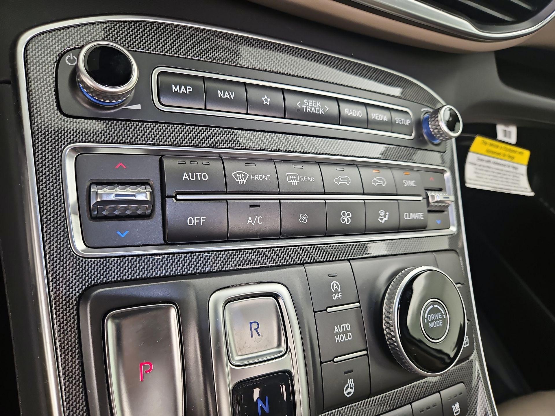 Thumbnail: 2023 Hyundai Santa Fe - 17