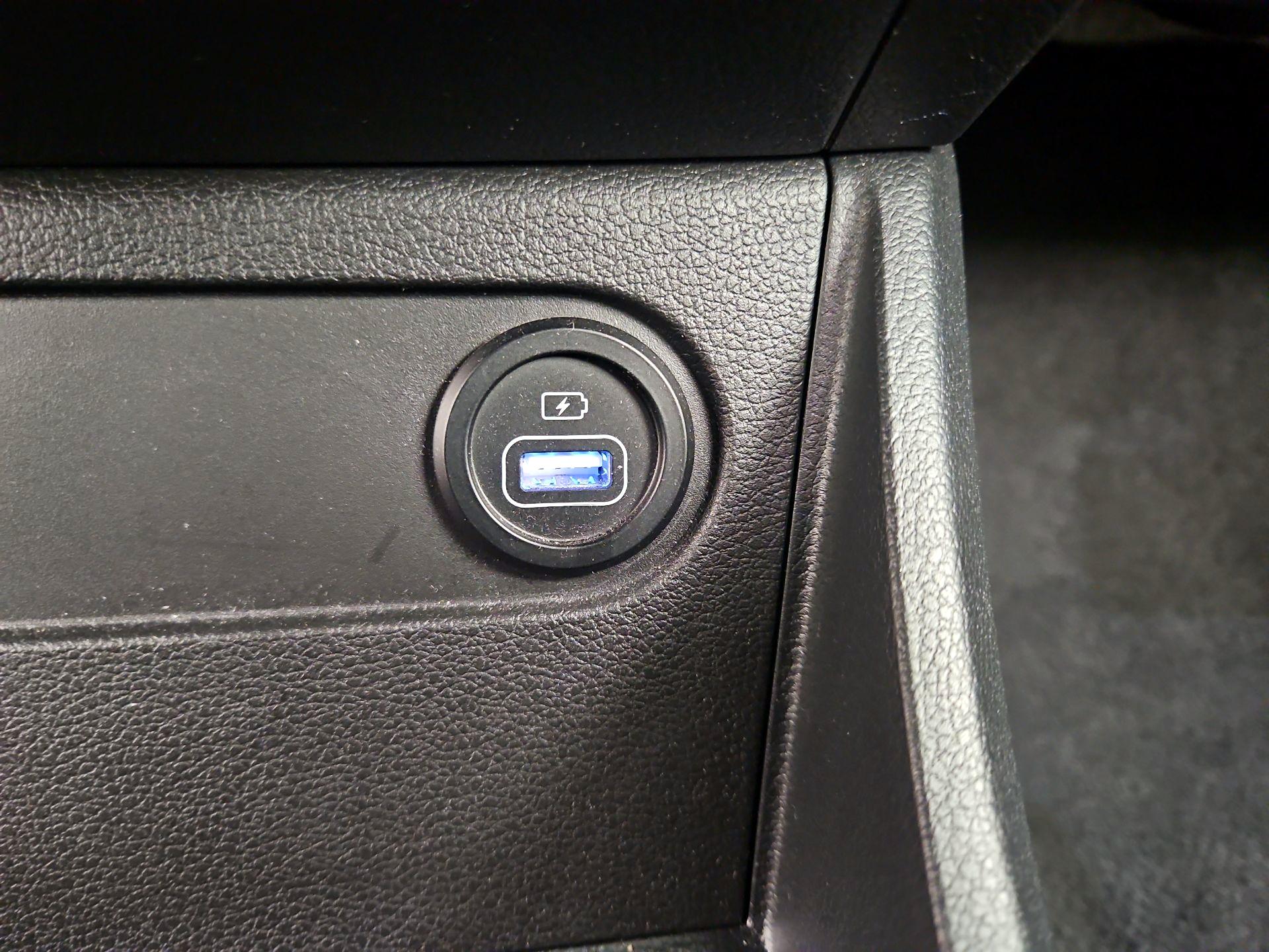 Thumbnail: 2023 Hyundai Santa Fe - 19