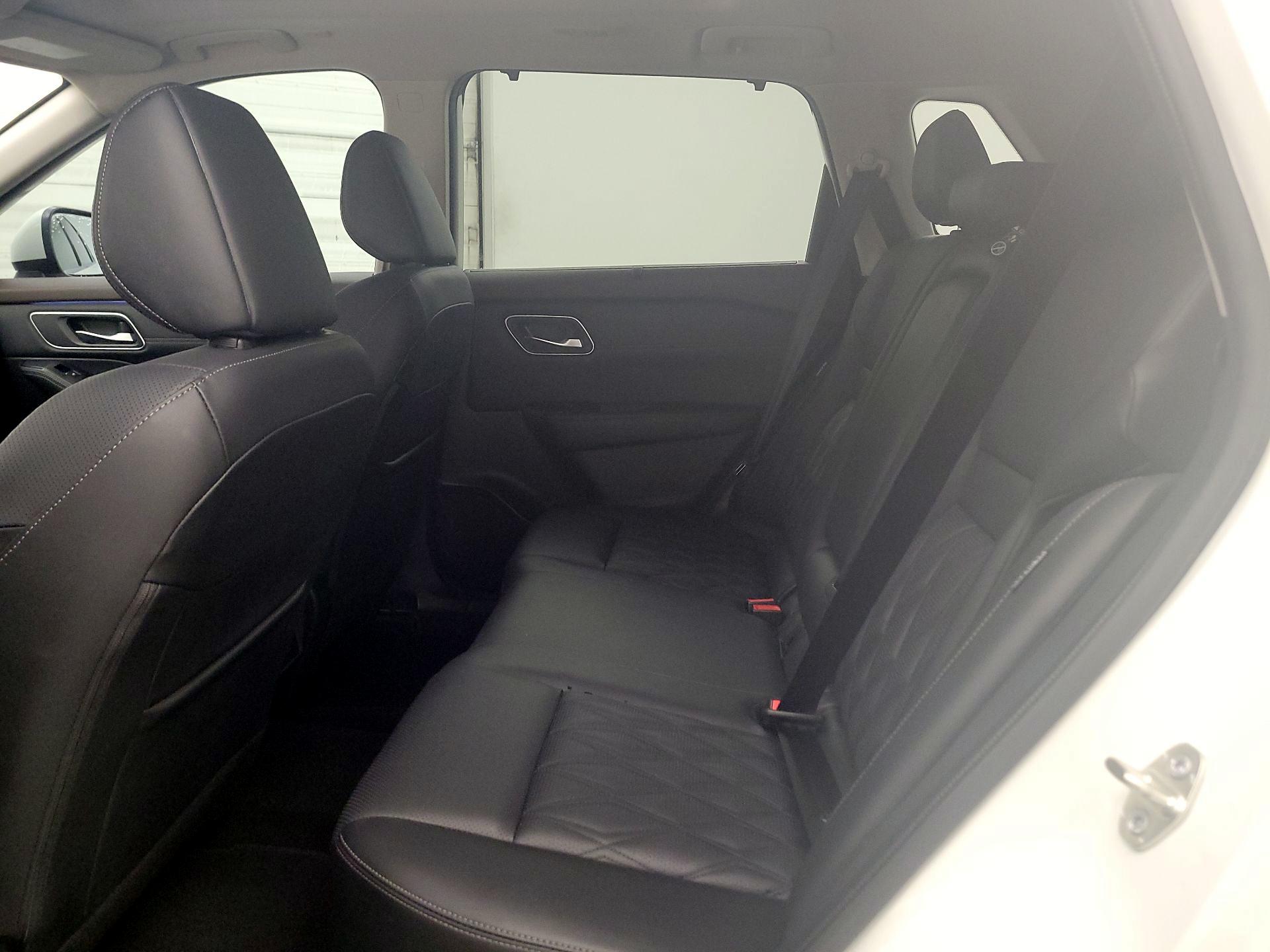 Thumbnail: 2023 Nissan Rogue - 19