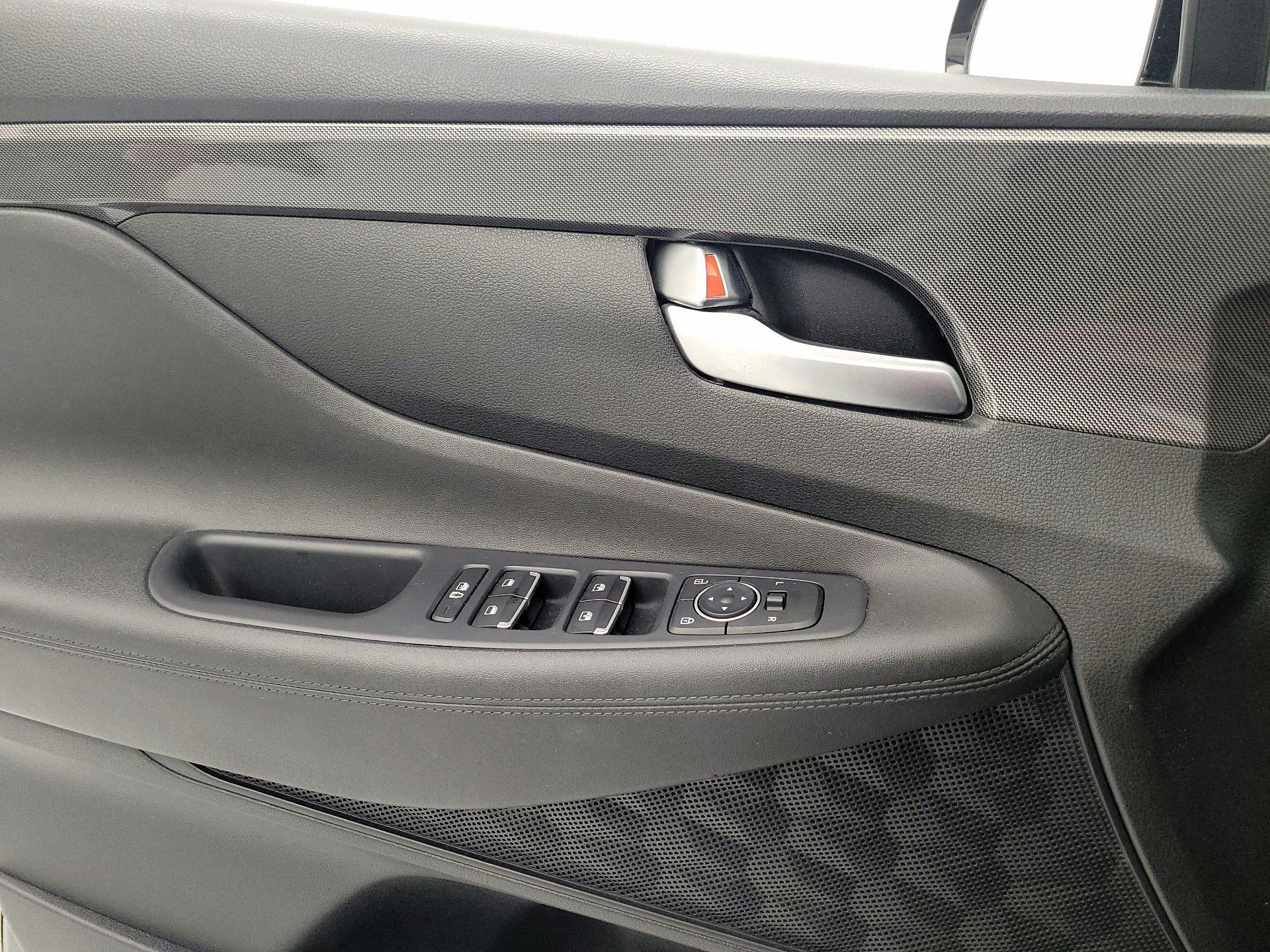 Thumbnail: 2022 Hyundai Santa Fe - 12