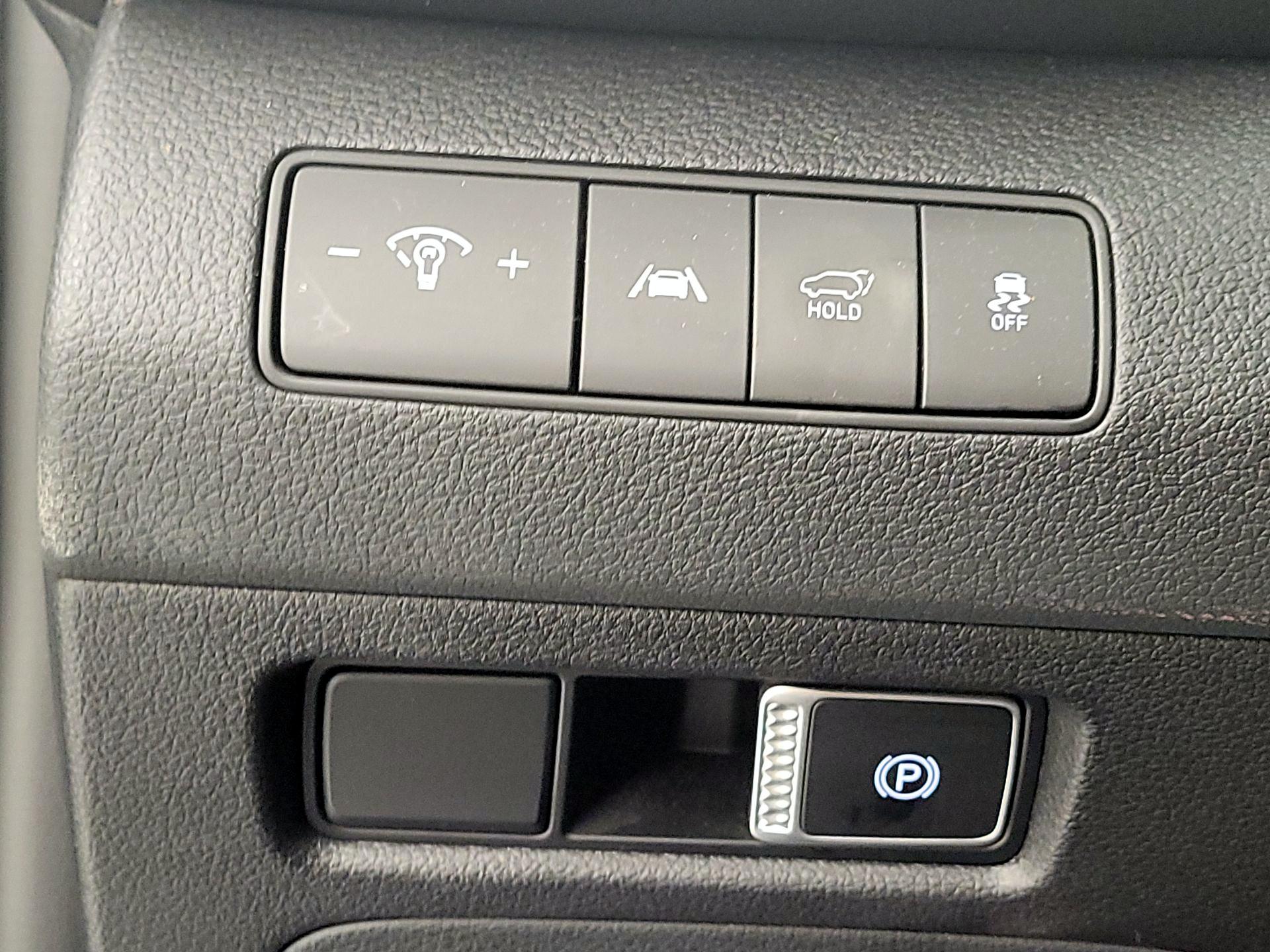 Thumbnail: 2023 Hyundai Santa Fe - 13