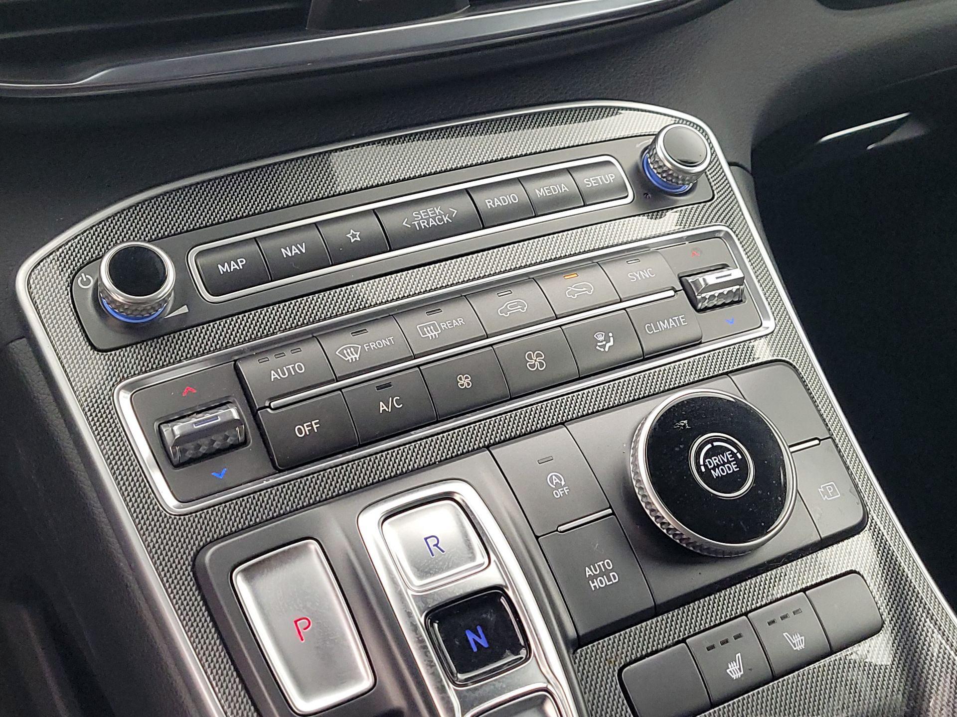 Thumbnail: 2023 Hyundai Santa Fe - 16