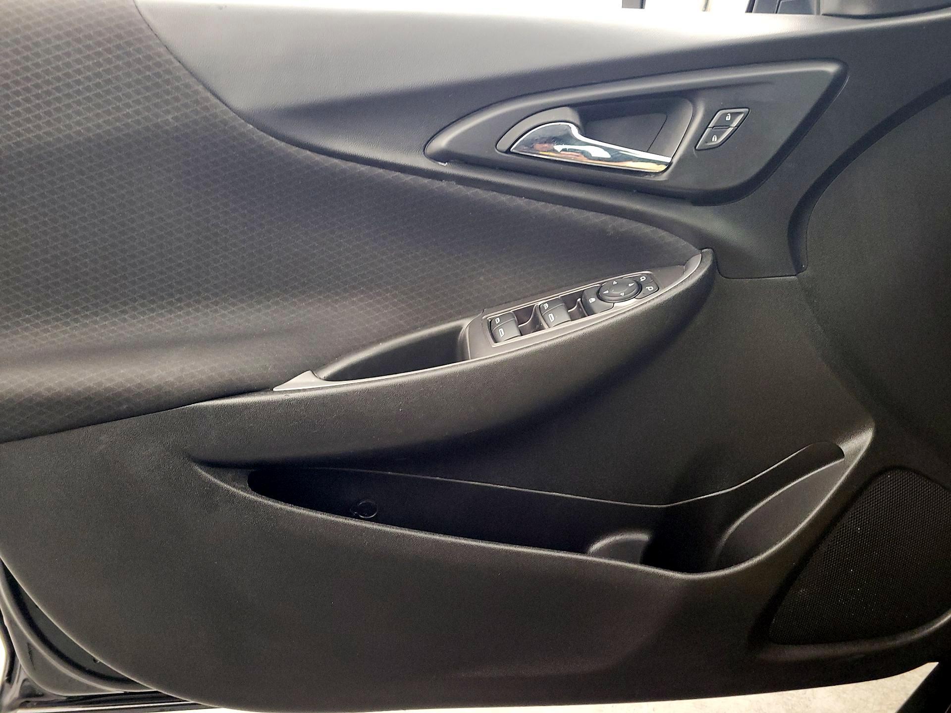 Thumbnail: 2023 Chevrolet Malibu - 12