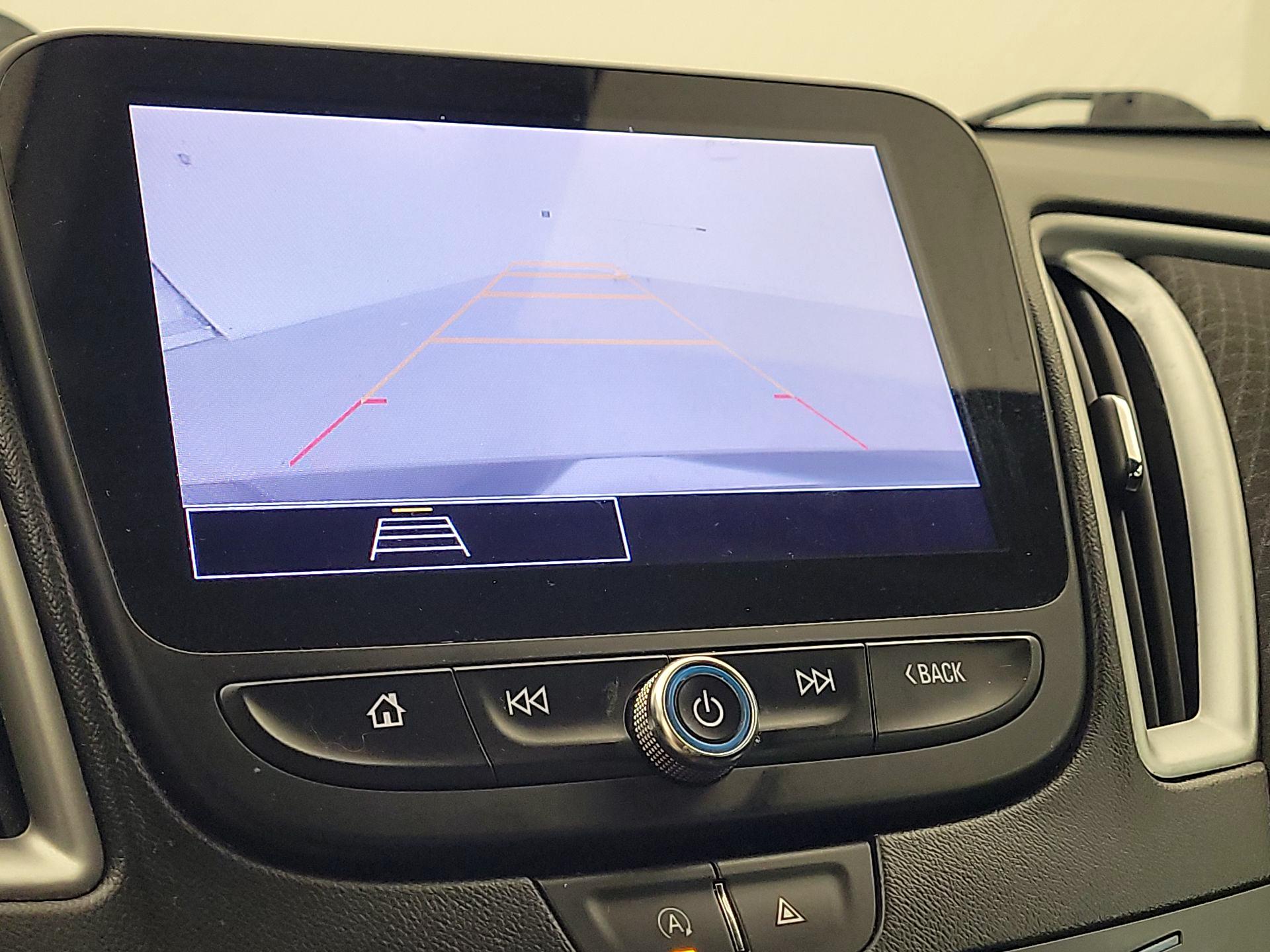 Thumbnail: 2023 Chevrolet Malibu - 14