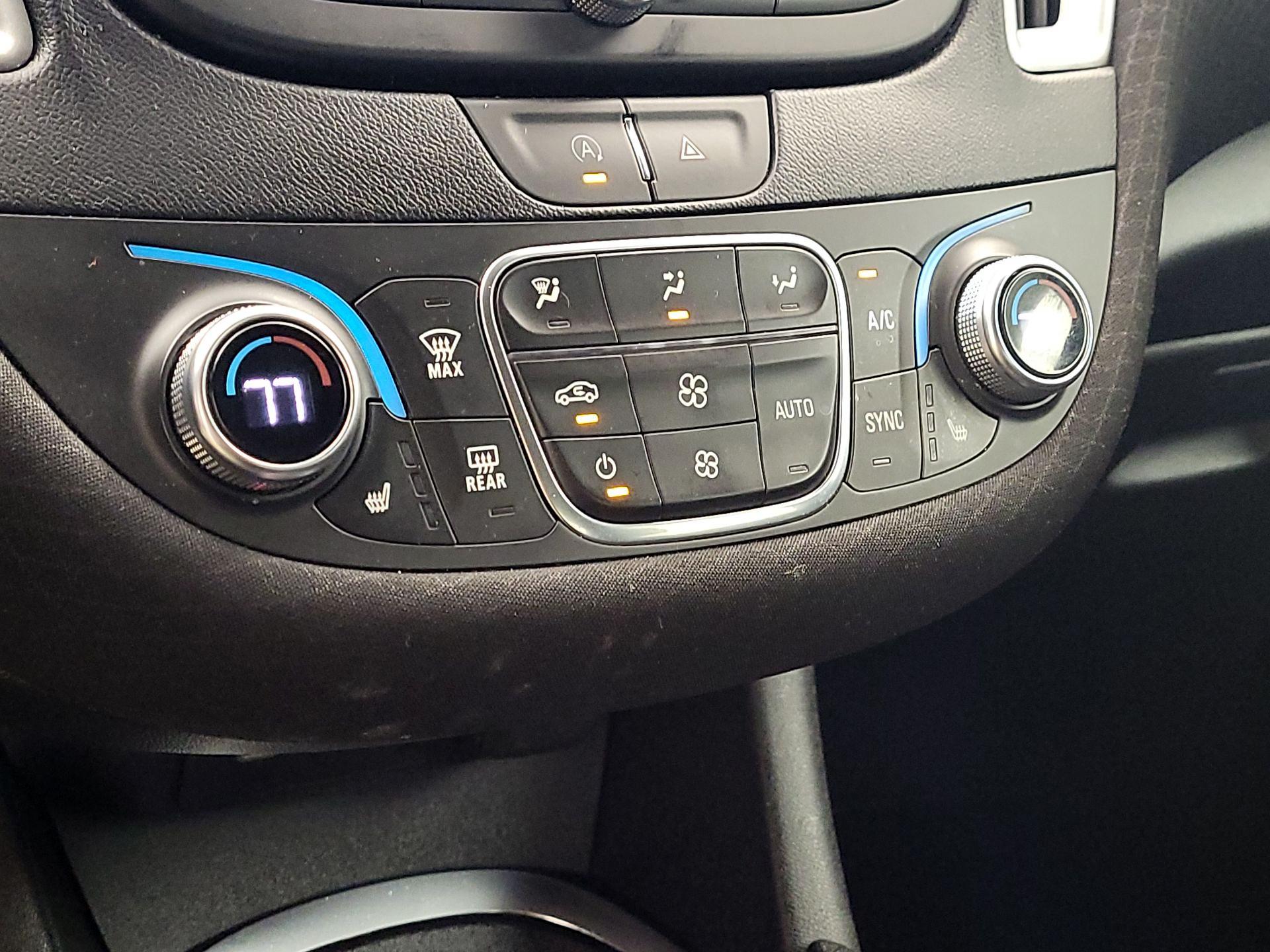 Thumbnail: 2023 Chevrolet Malibu - 16