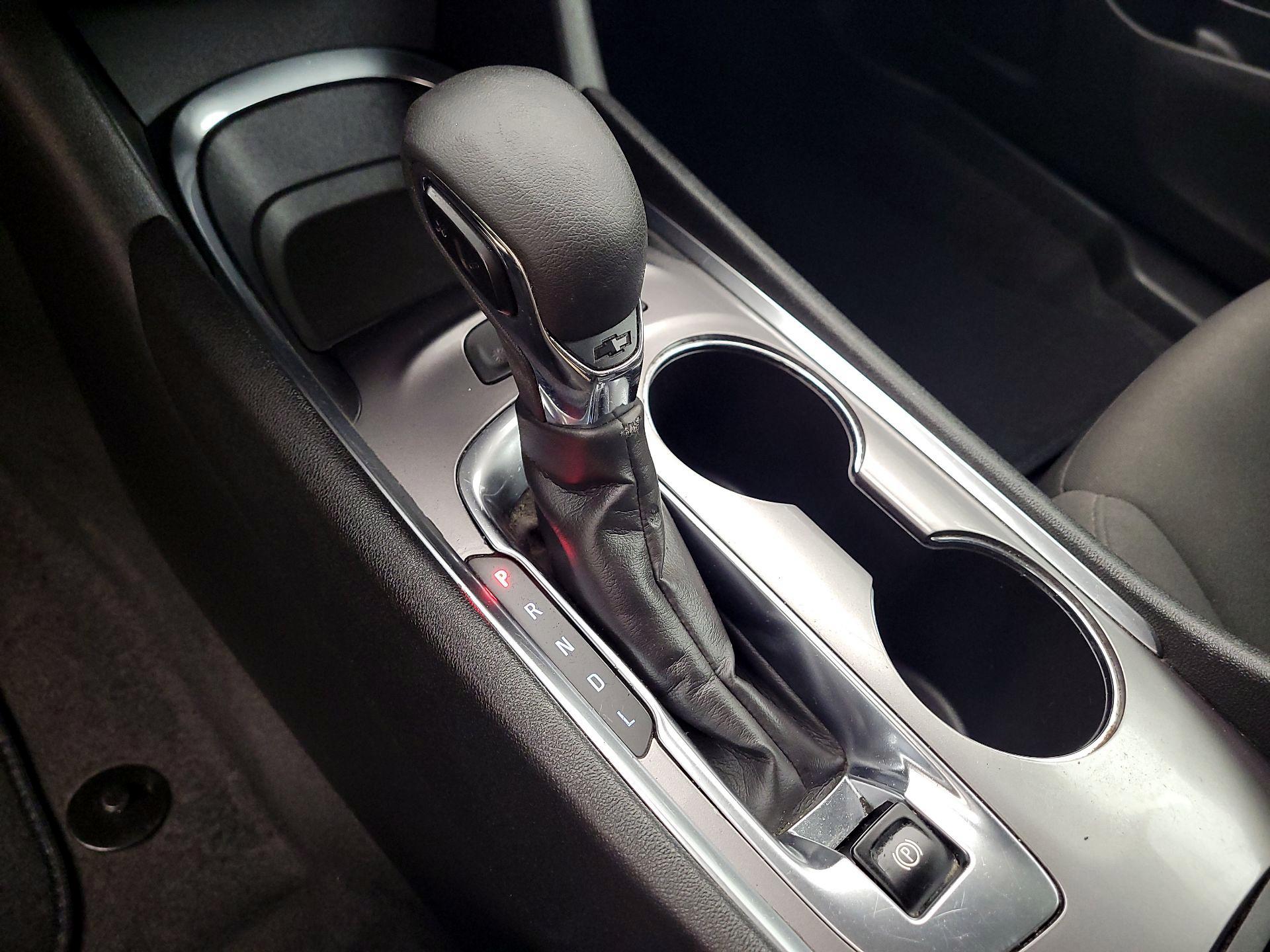 Thumbnail: 2023 Chevrolet Malibu - 17