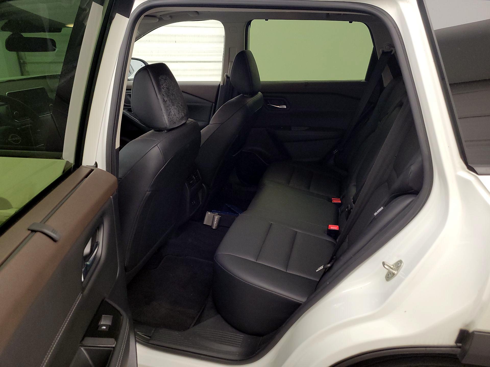 Thumbnail: 2023 Nissan Rogue - 19