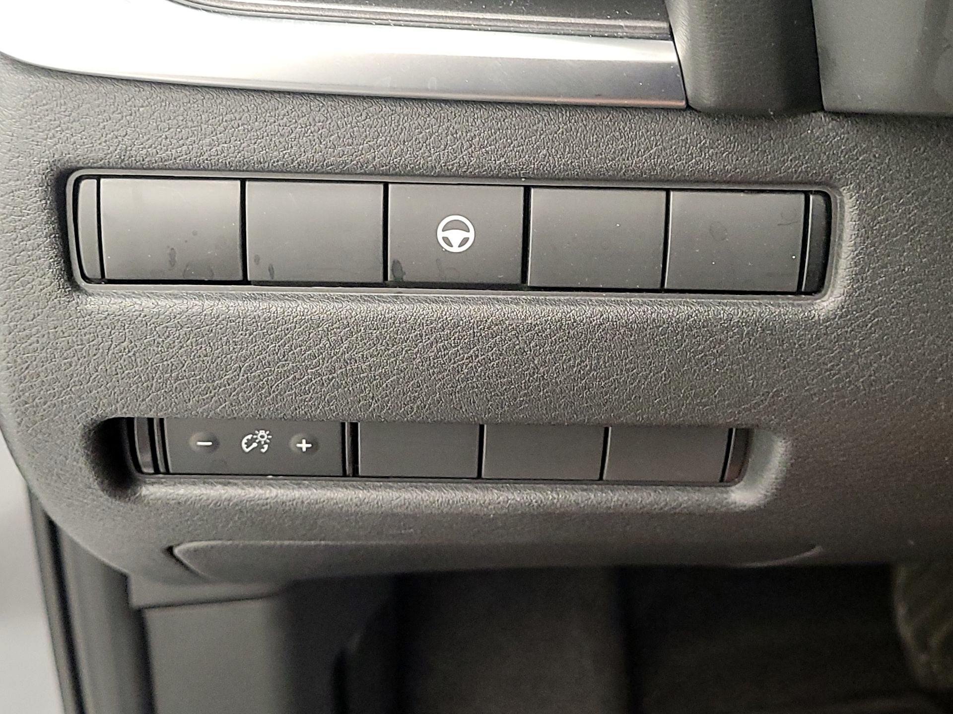 Thumbnail: 2023 Nissan Rogue - 13