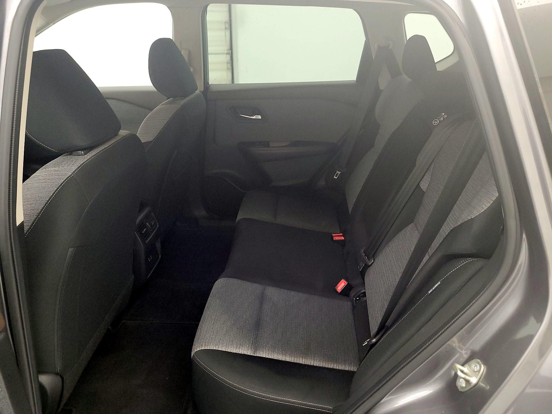 Thumbnail: 2023 Nissan Rogue - 19