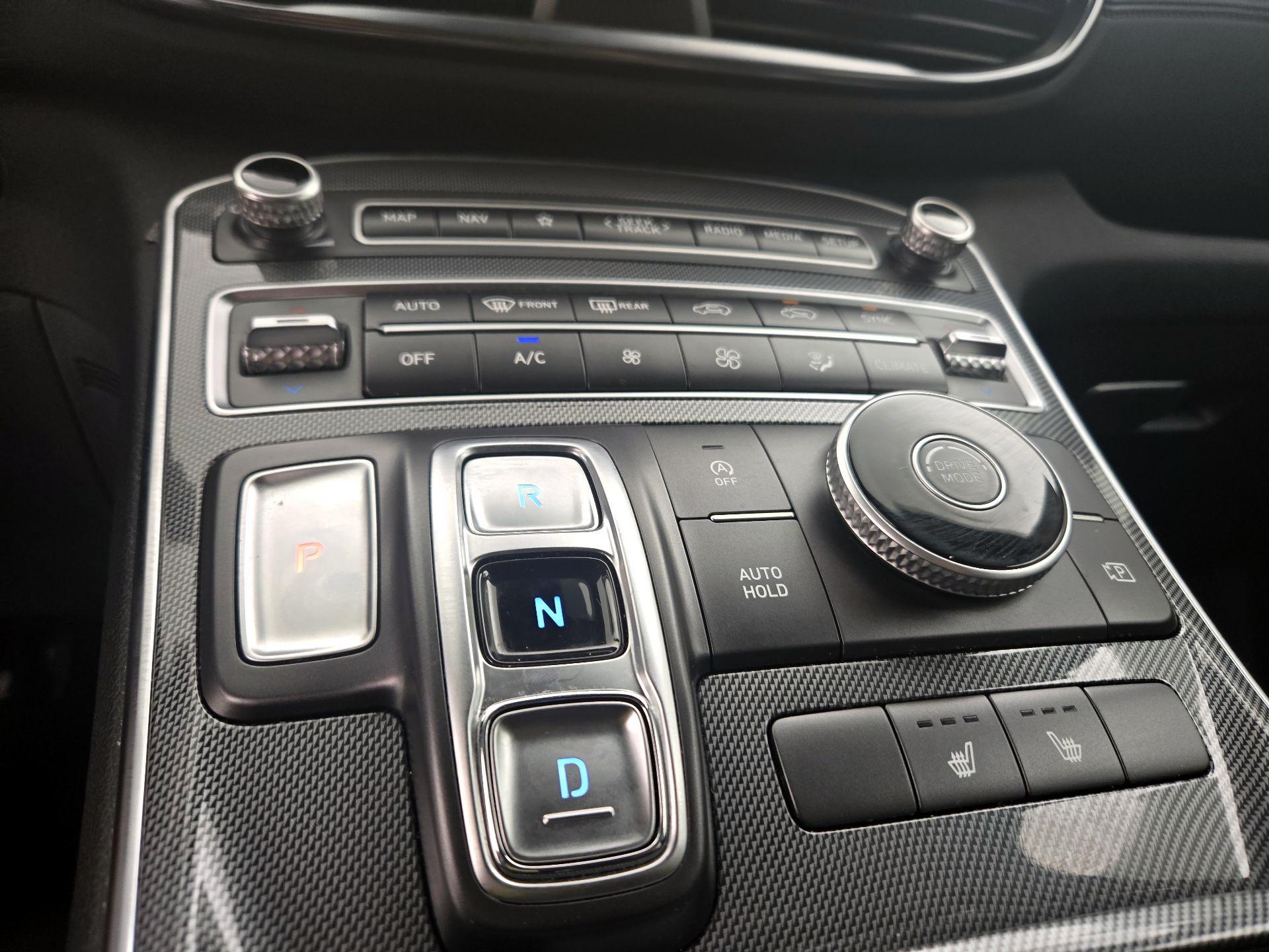 Thumbnail: 2023 Hyundai Santa Fe - 17