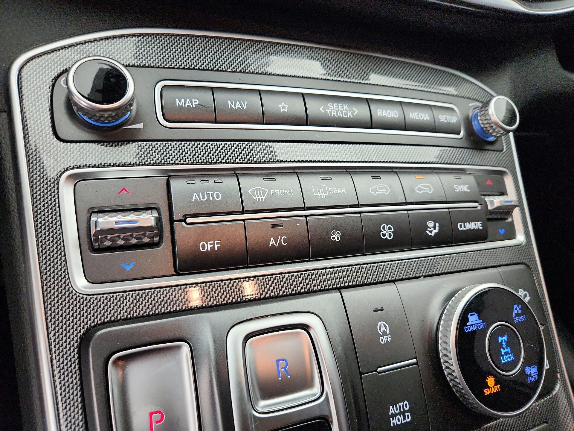 Thumbnail: 2023 Hyundai Santa Fe - 16