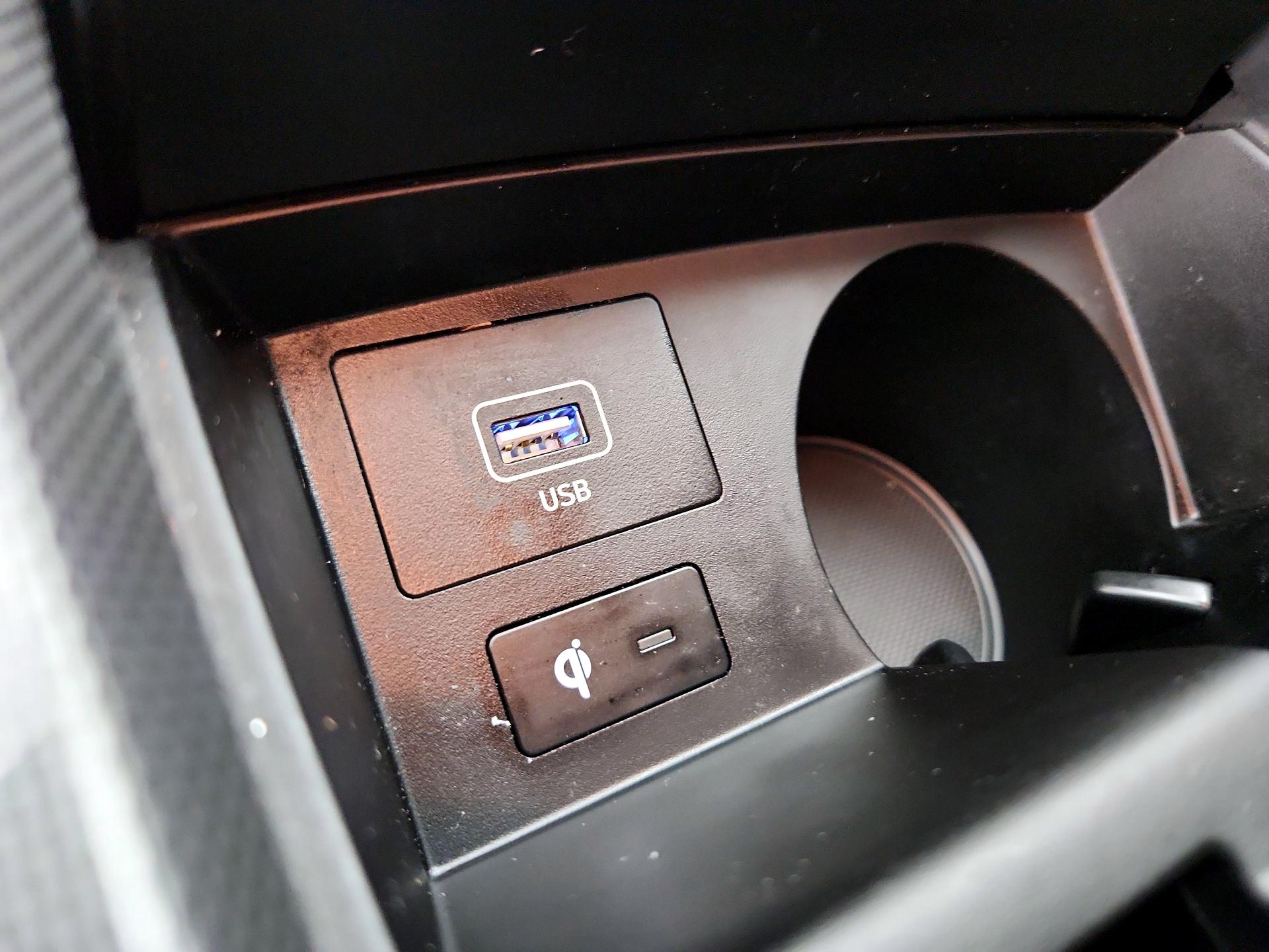 Thumbnail: 2023 Hyundai Santa Fe - 18