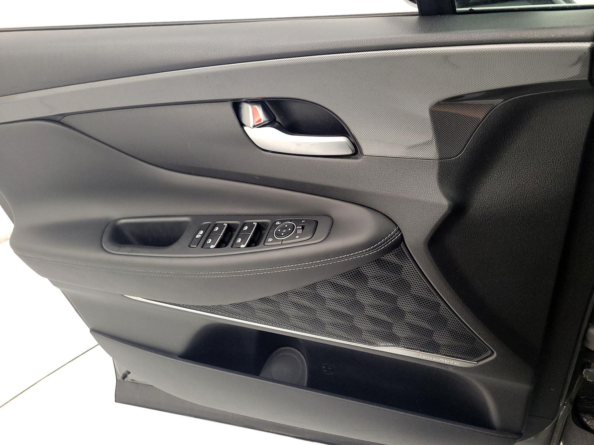 Thumbnail: 2023 Hyundai Santa Fe - 12