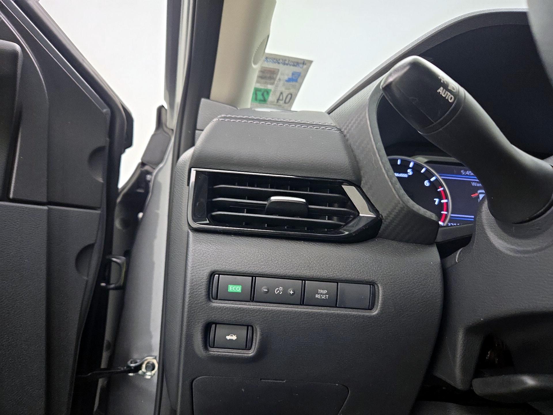 Thumbnail: 2023 Nissan Sentra - 13