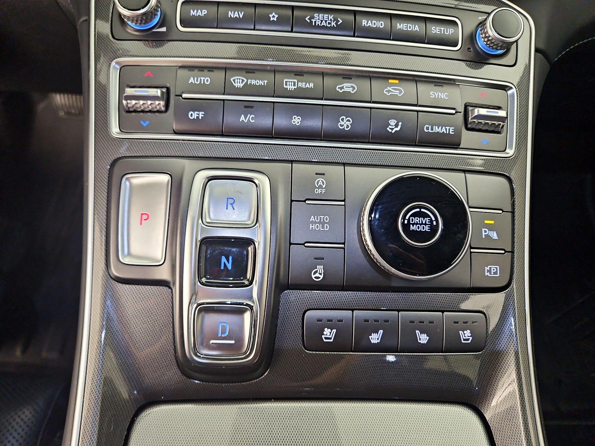 Thumbnail: 2023 Hyundai Santa Fe - 18