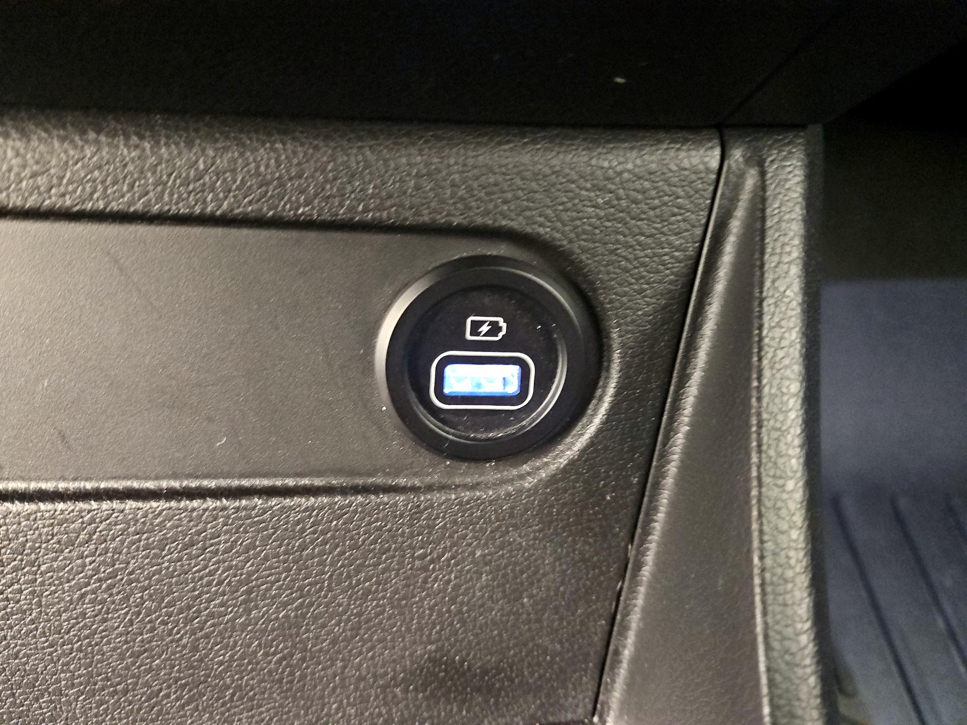 Thumbnail: 2023 Hyundai Santa Fe - 19