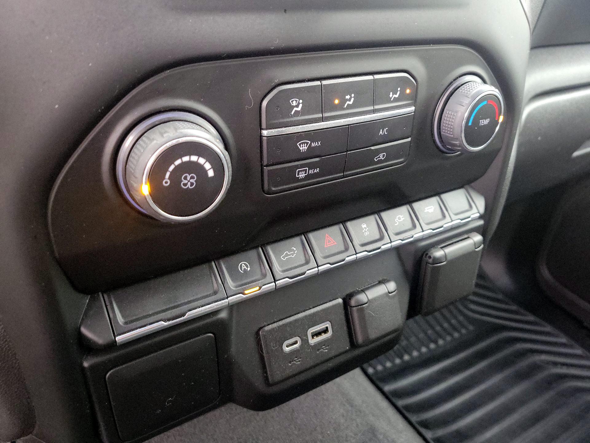 Thumbnail: 2022 Chevrolet Silverado 1500 - 16