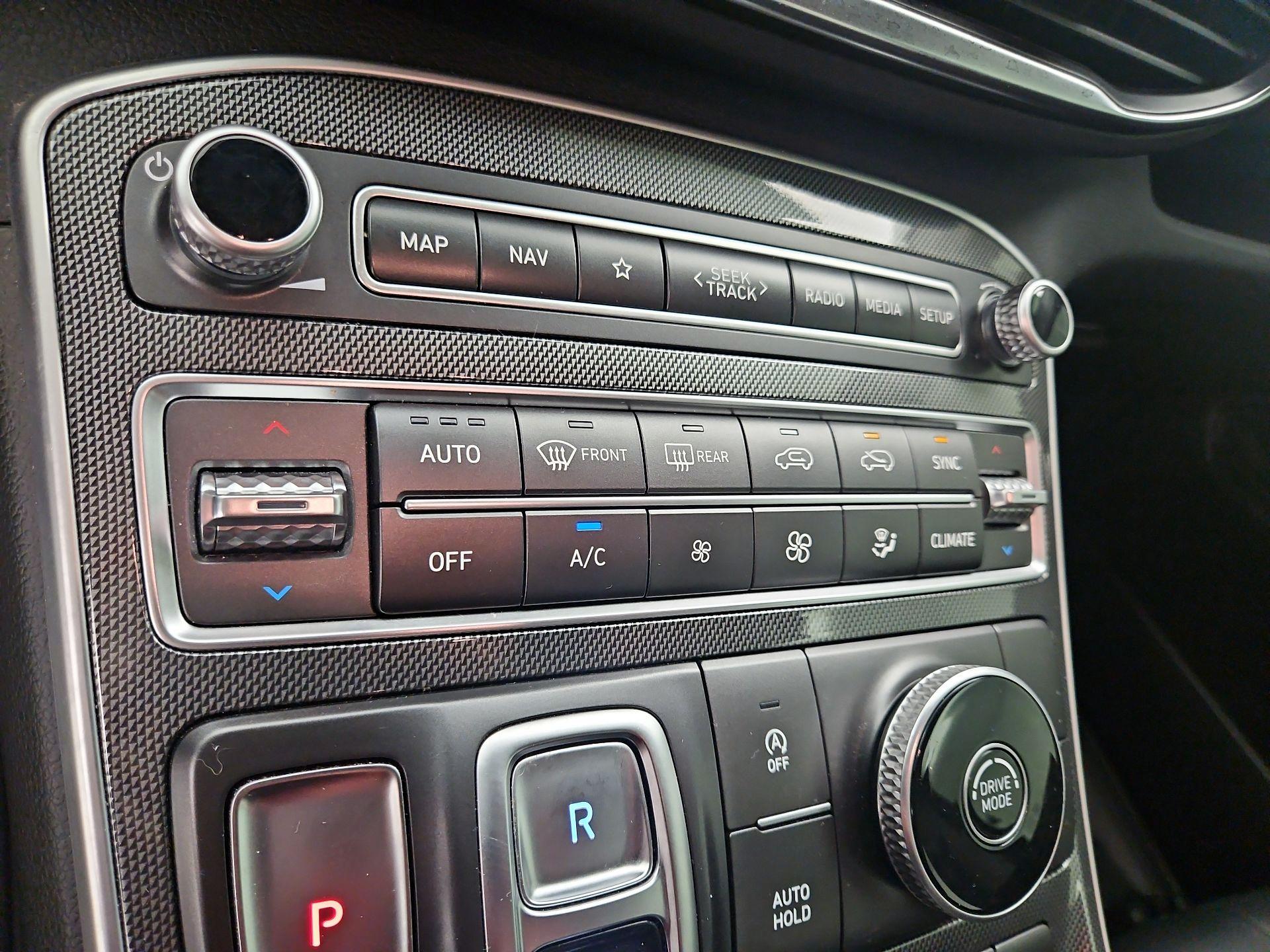 Thumbnail: 2023 Hyundai Santa Fe - 17