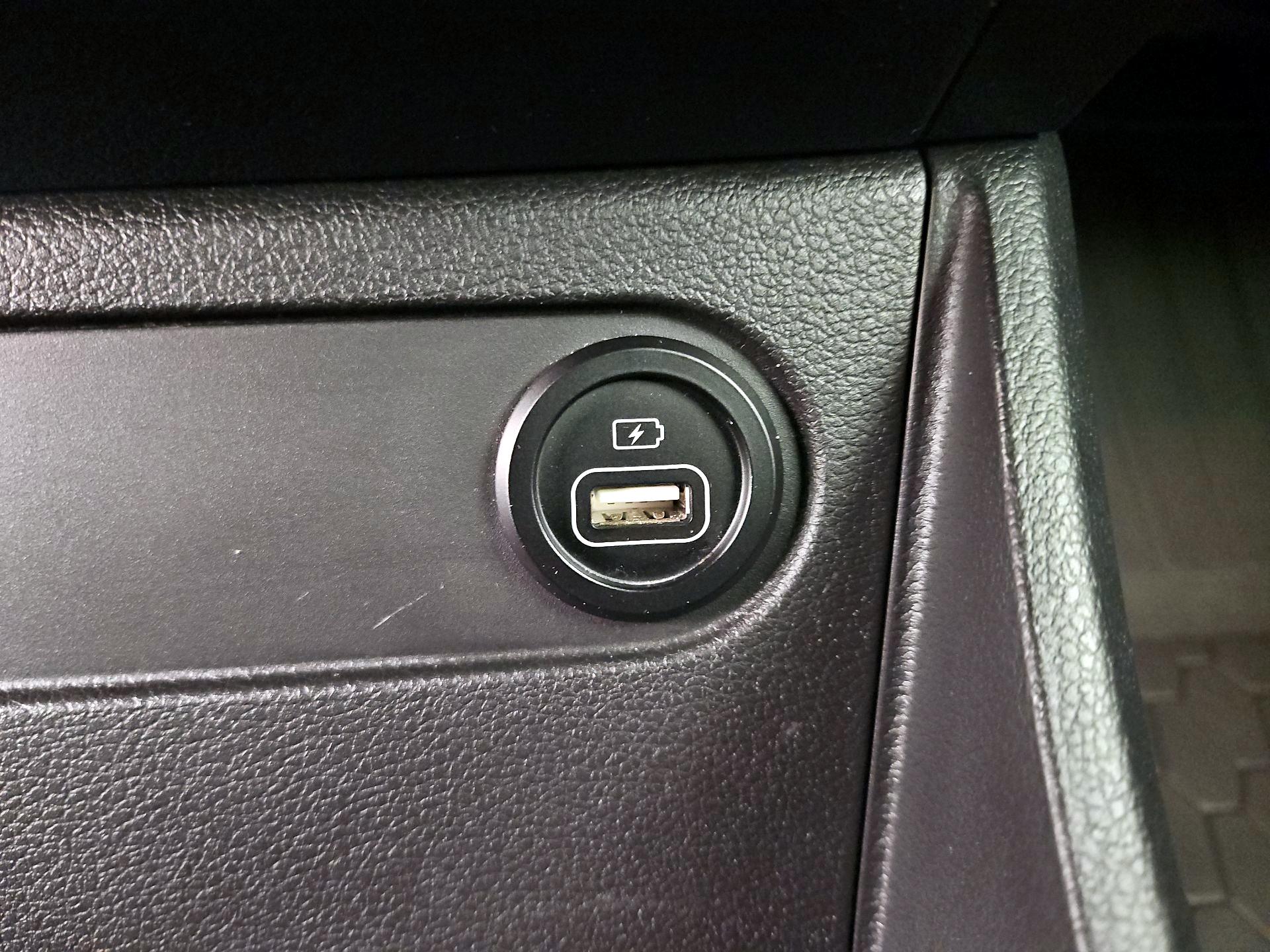 Thumbnail: 2023 Hyundai Santa Fe - 19