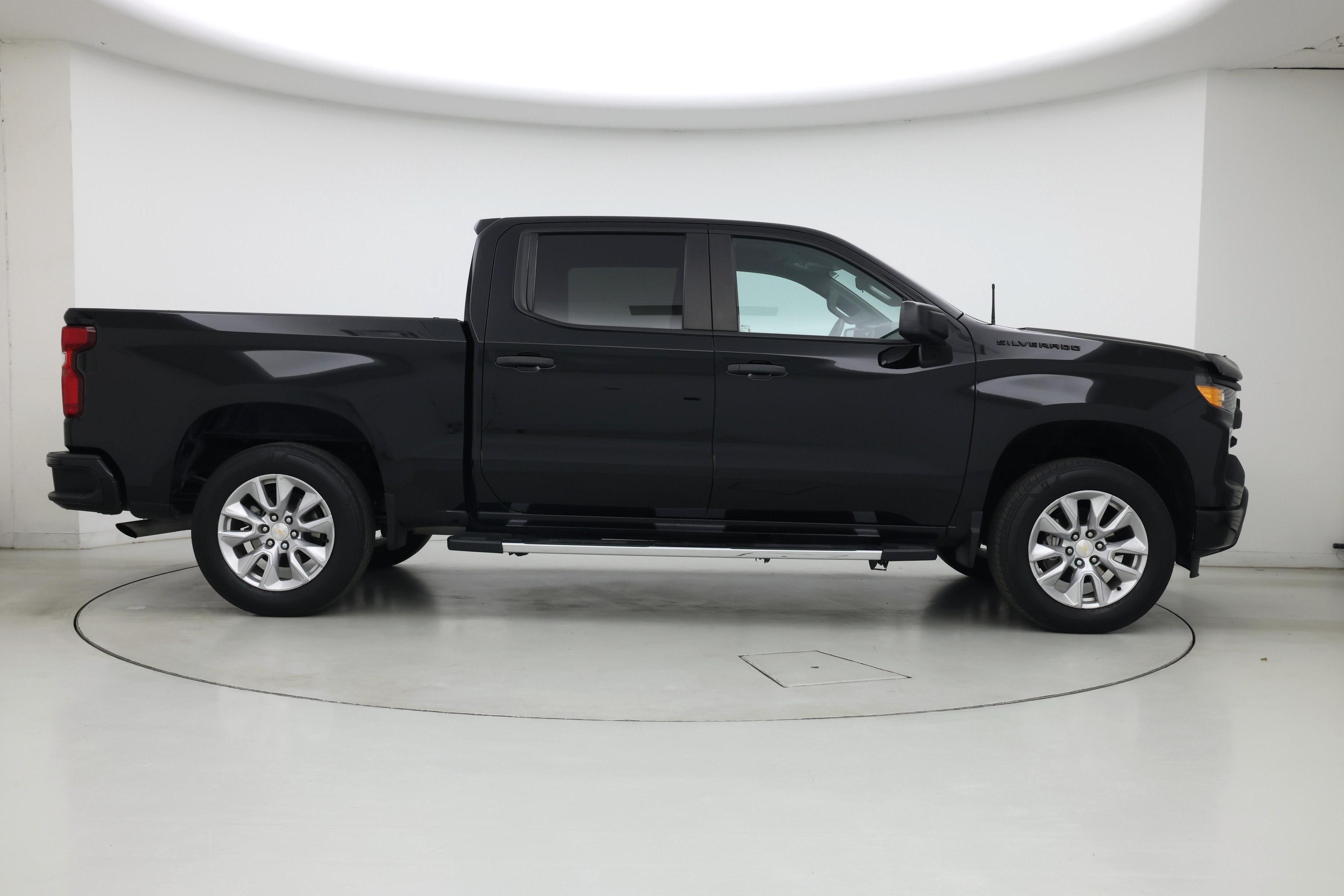 Thumbnail: 2023 Chevrolet Silverado 1500 - 7