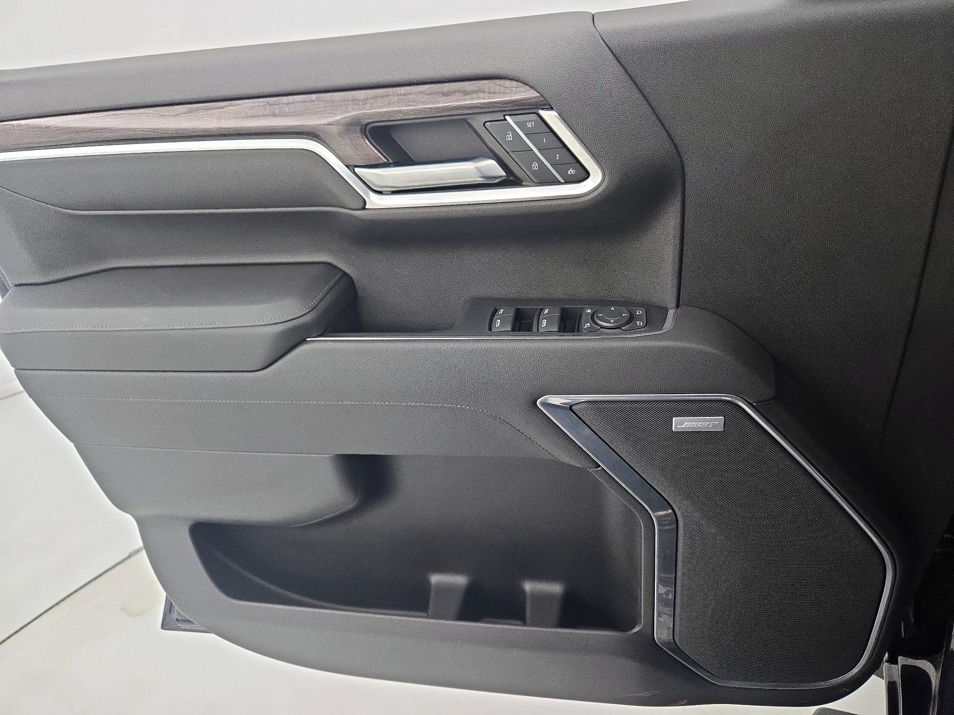 Thumbnail: 2022 Chevrolet Silverado 1500 - 12