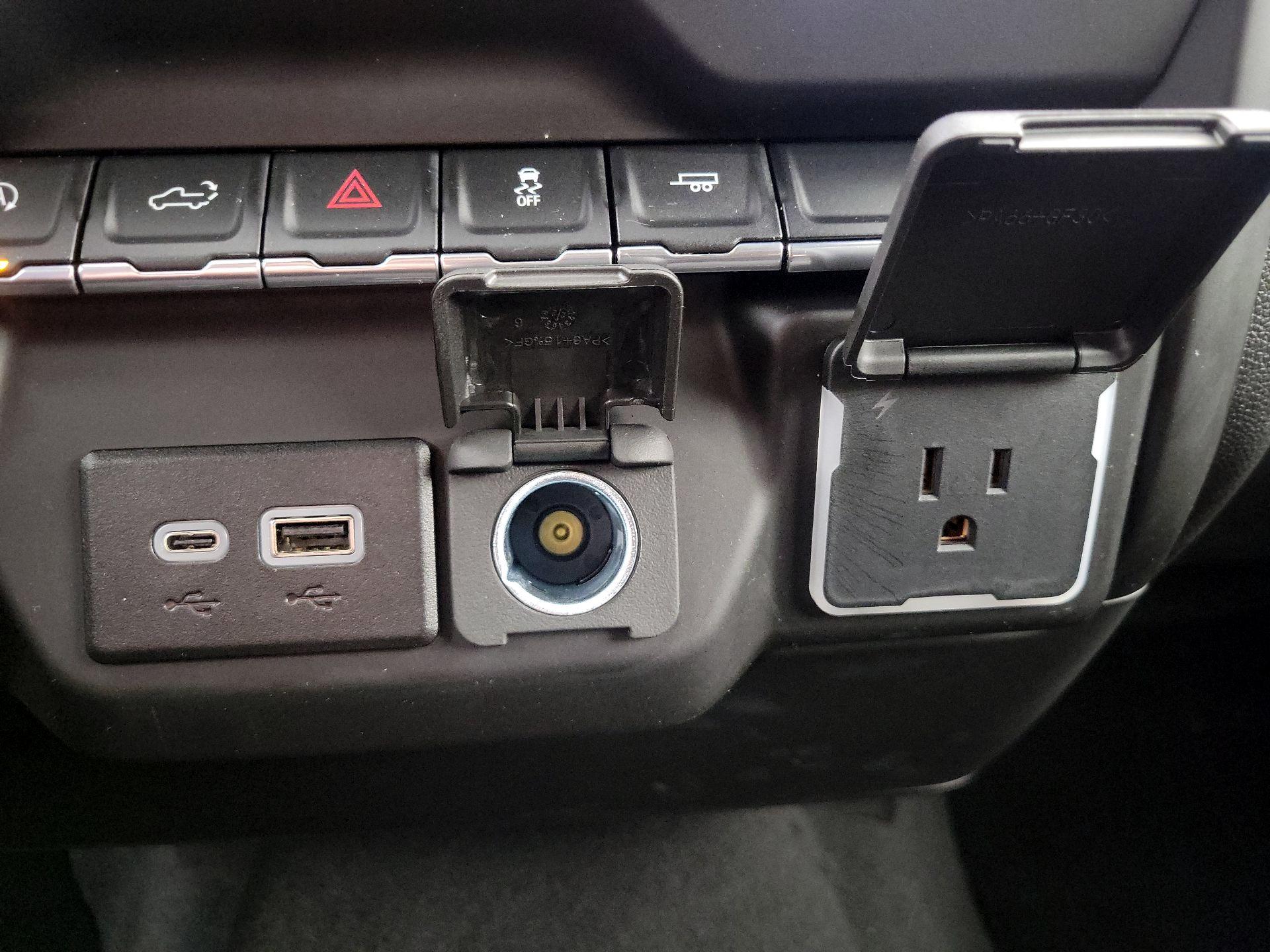 Thumbnail: 2023 Chevrolet Silverado 1500 - 18