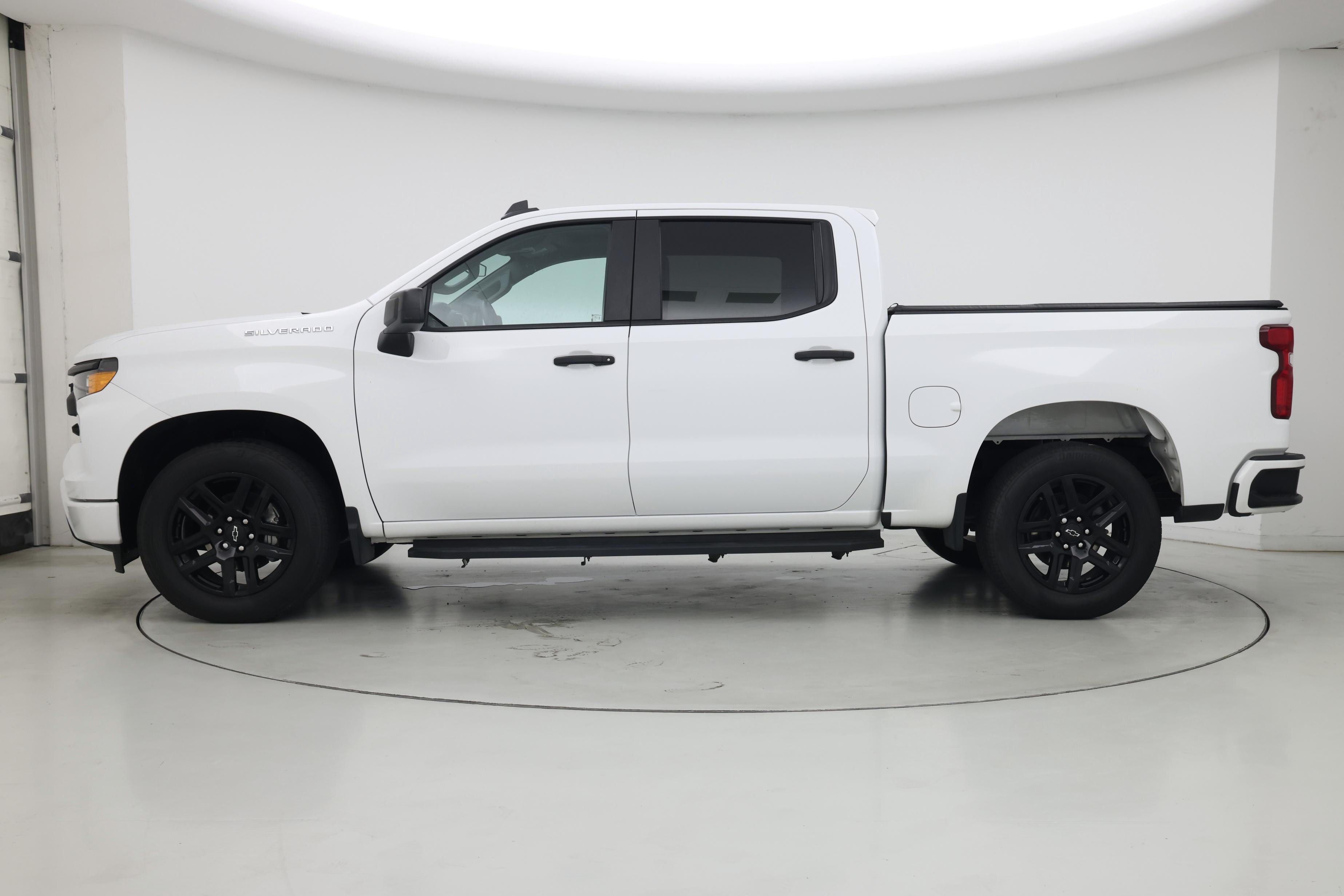 Thumbnail: 2023 Chevrolet Silverado 1500 - 3