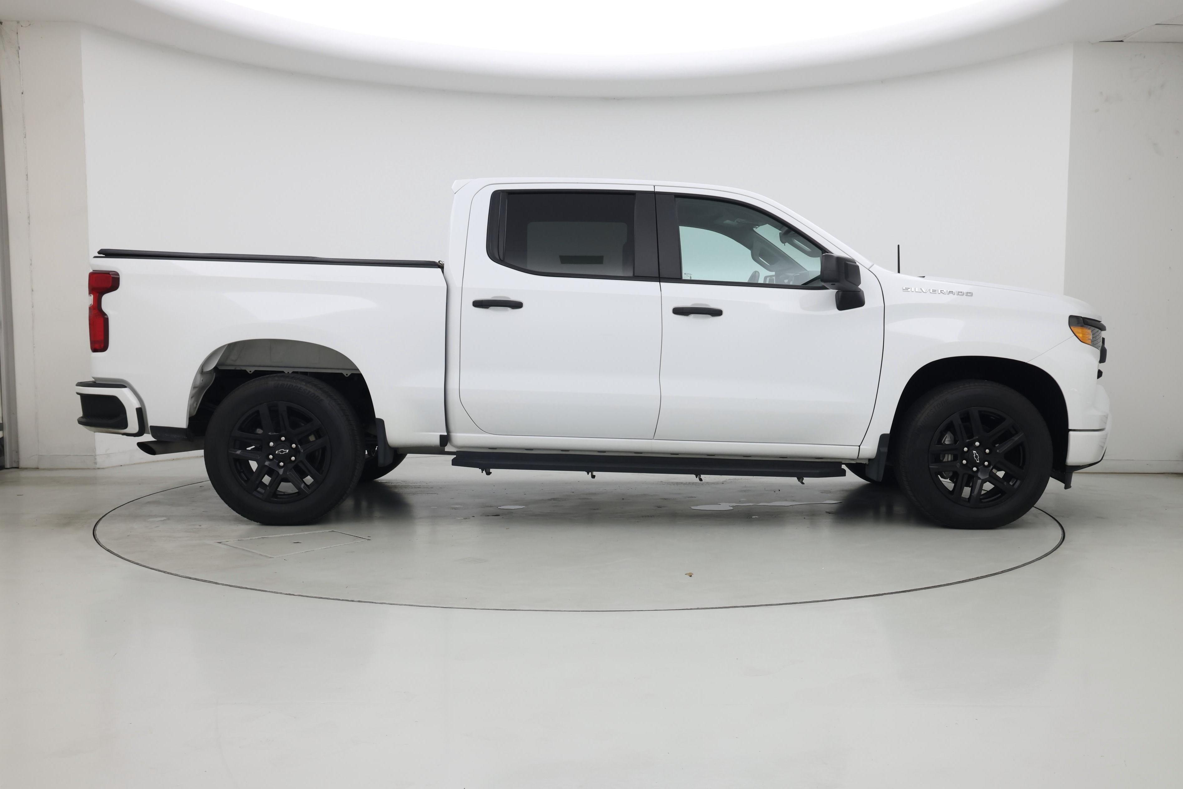 Thumbnail: 2023 Chevrolet Silverado 1500 - 7