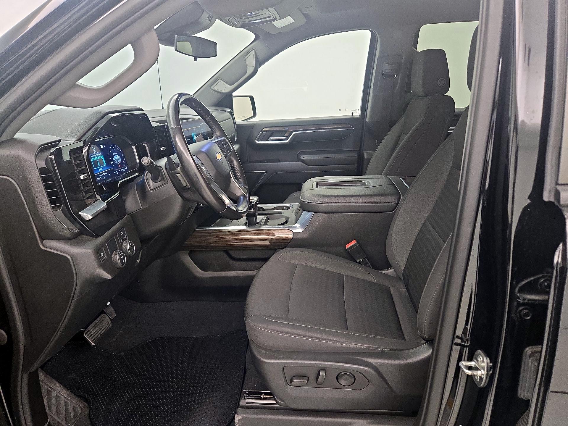 Thumbnail: 2022 Chevrolet Silverado 1500 - 11