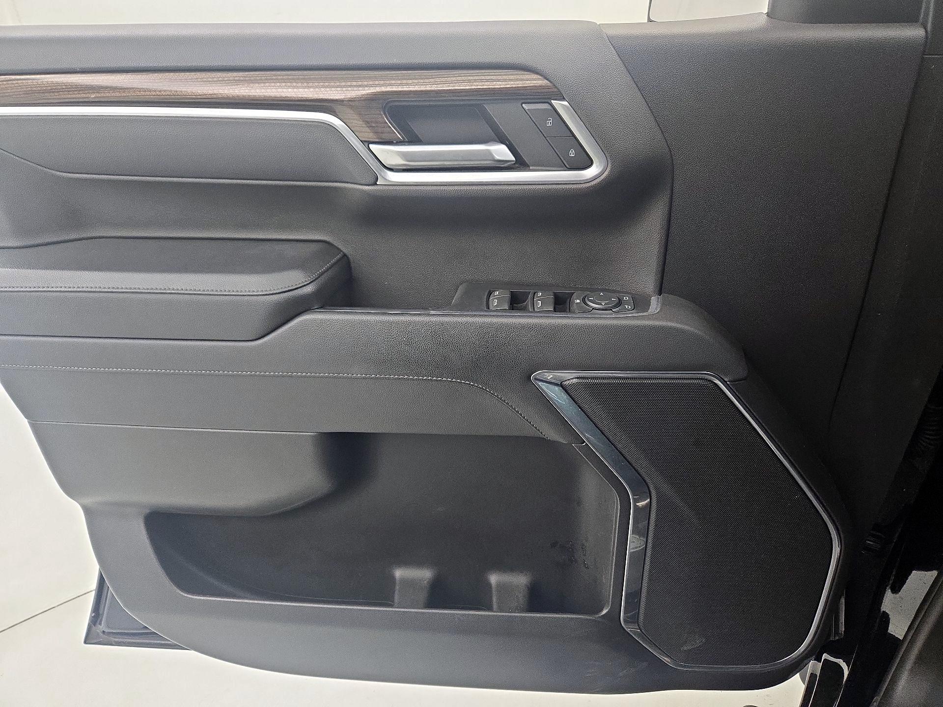 Thumbnail: 2022 Chevrolet Silverado 1500 - 12