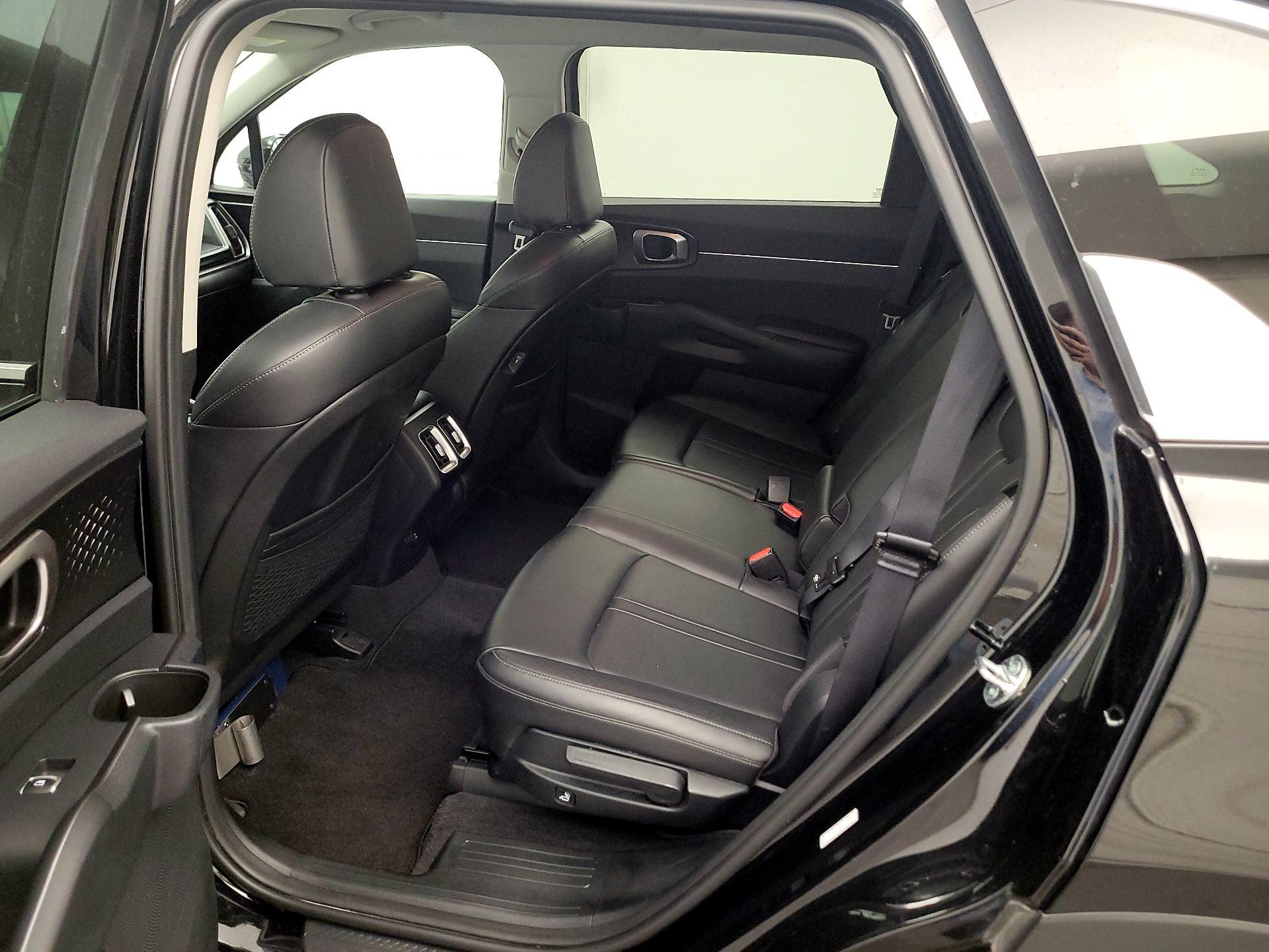 Thumbnail: 2024 Kia Sorento - 18