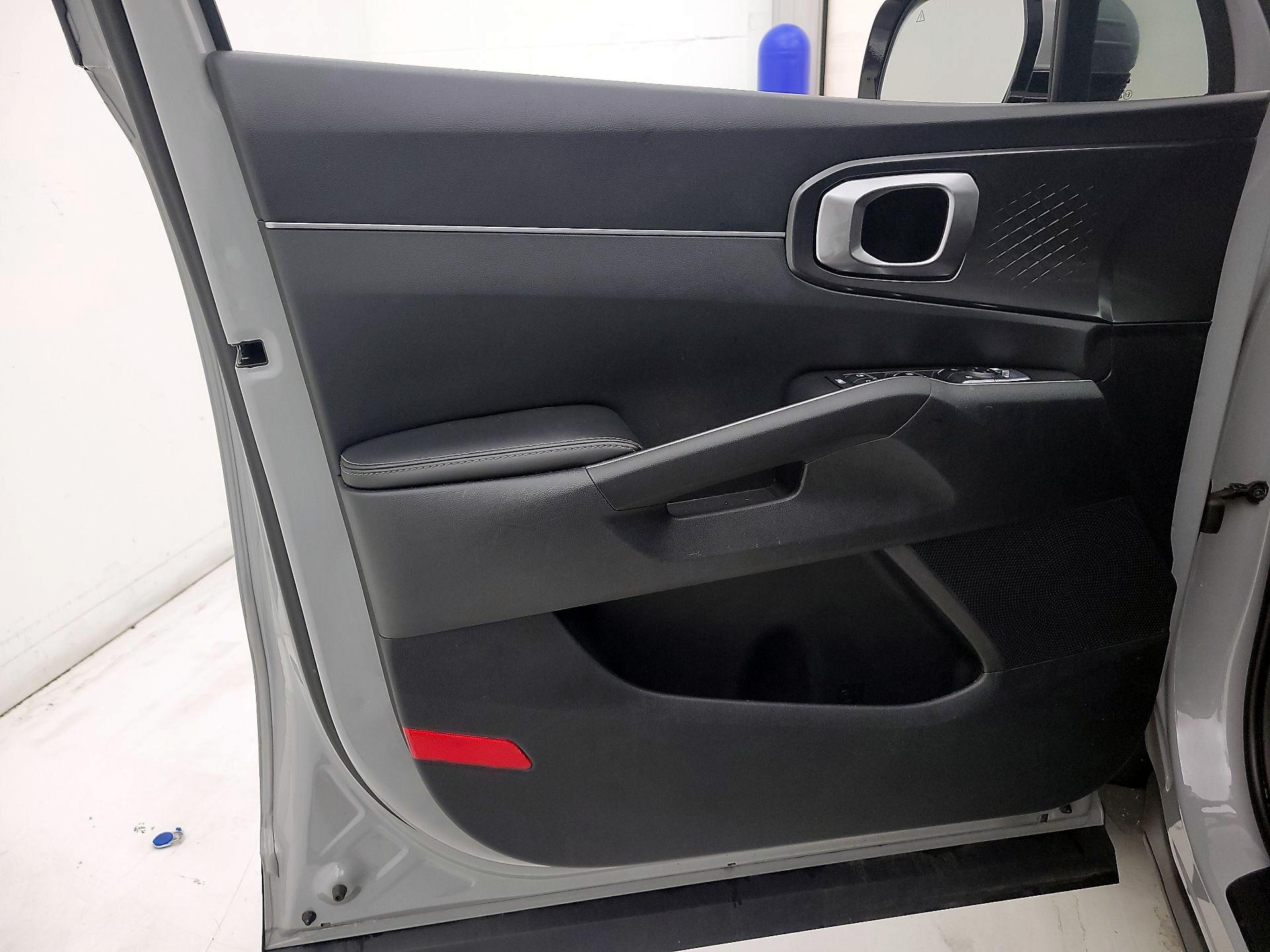 Thumbnail: 2025 Kia Sorento - 12