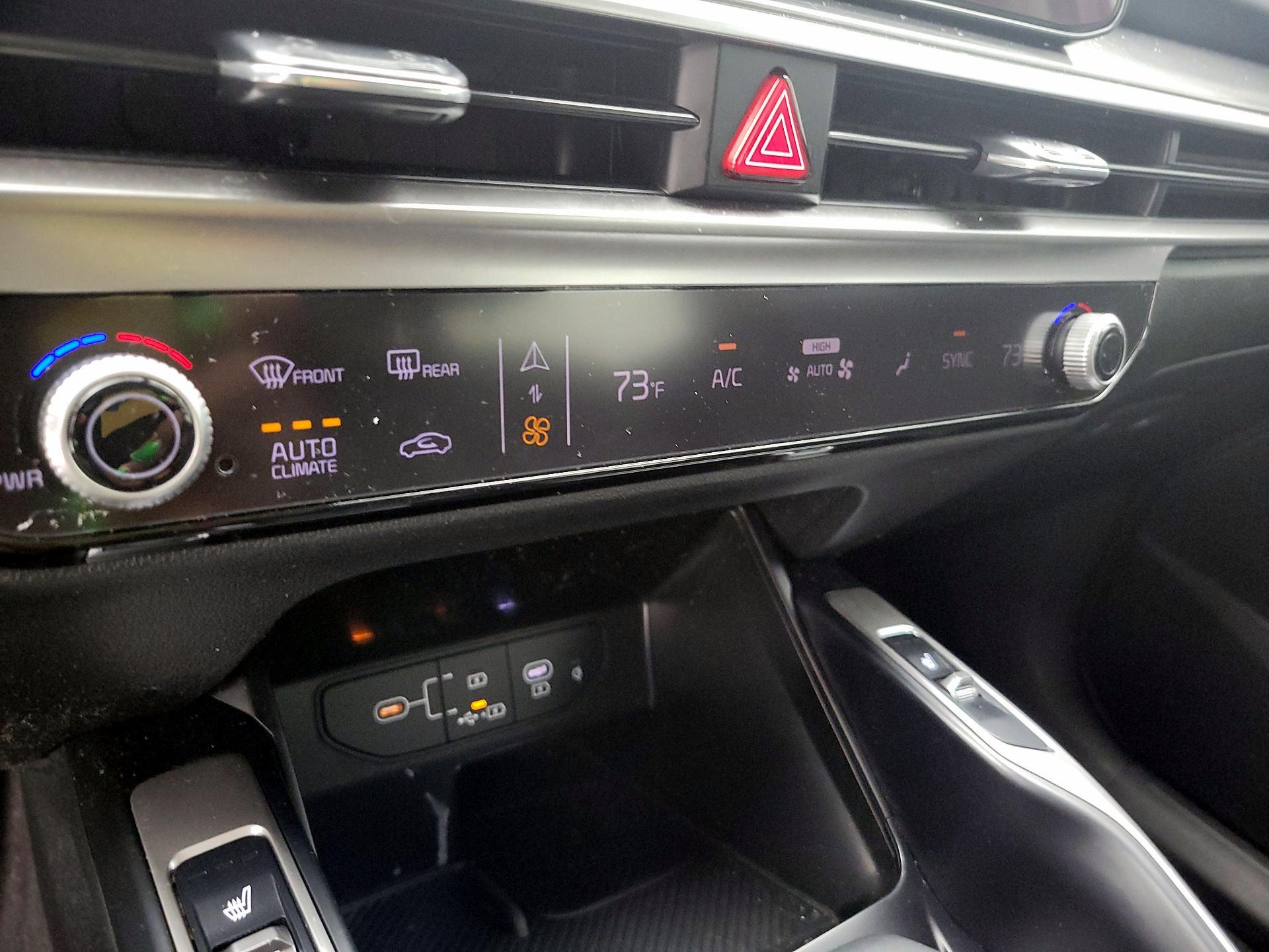 Thumbnail: 2025 Kia Sorento - 17