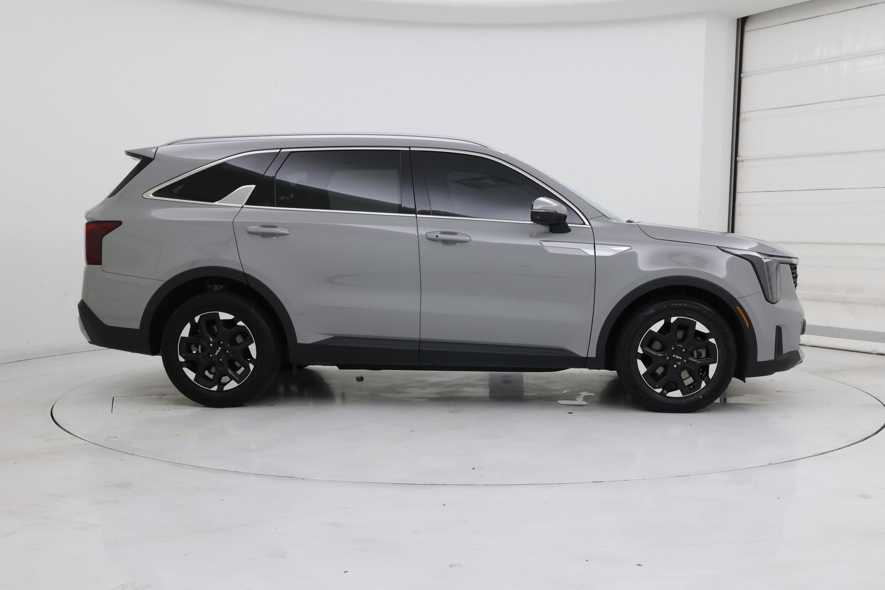 Thumbnail: 2025 Kia Sorento - 7