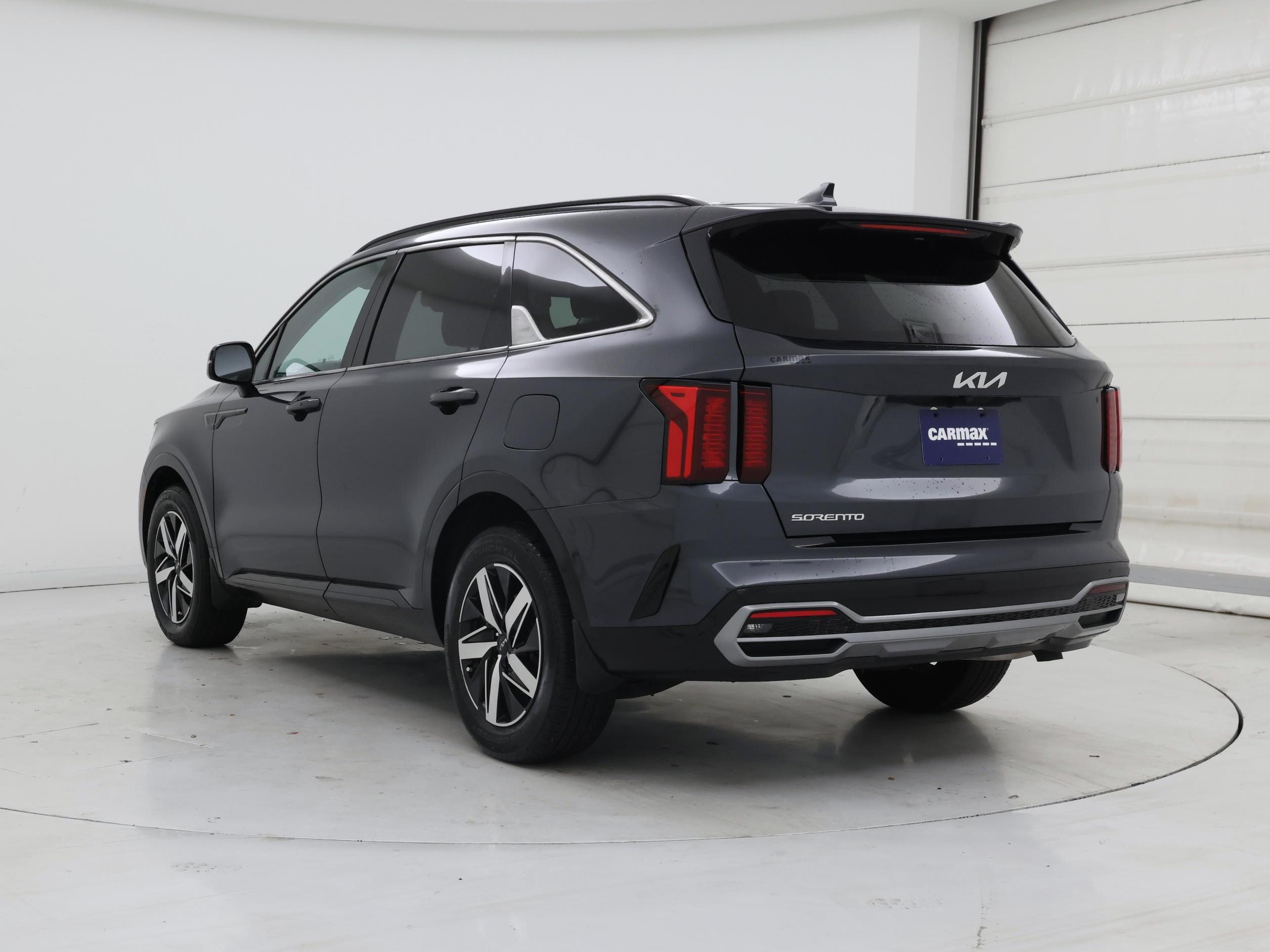 Thumbnail: 2023 Kia Sorento - 2