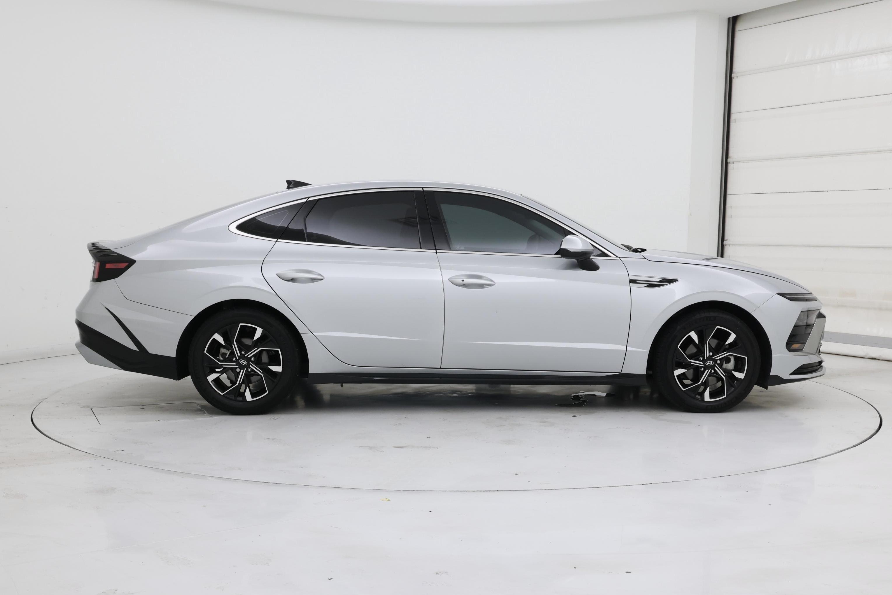 Thumbnail: 2024 Hyundai Sonata - 7