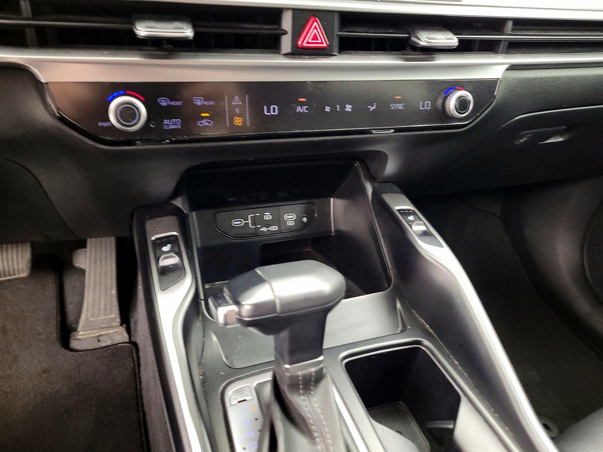 Thumbnail: 2024 Kia Sorento - 14