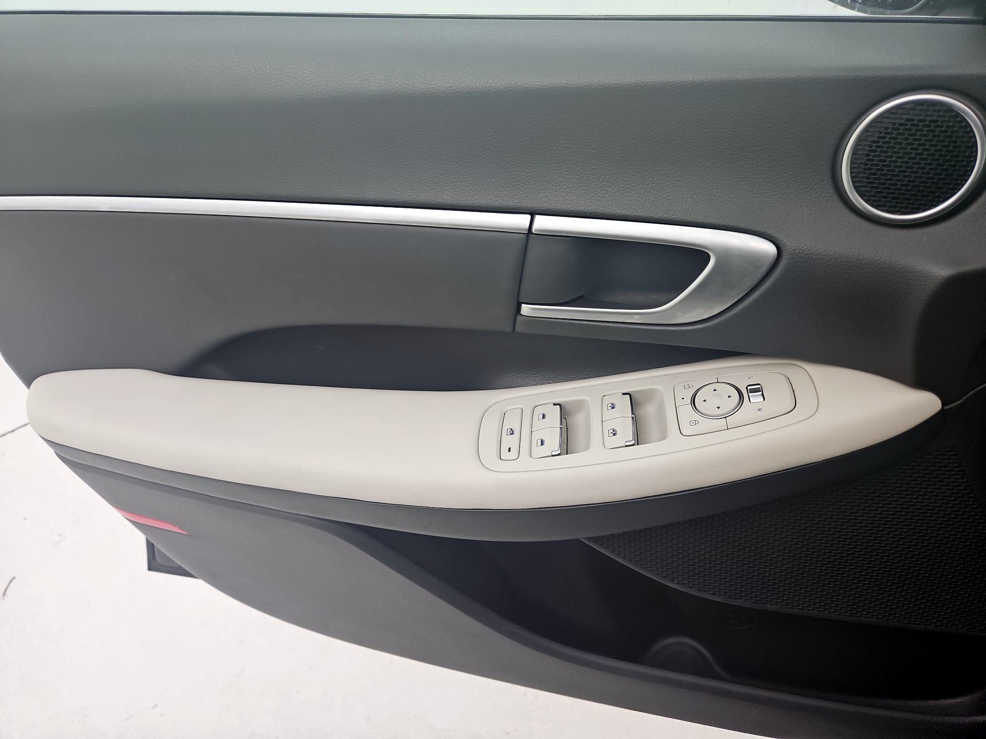 Thumbnail: 2024 Hyundai Sonata - 12