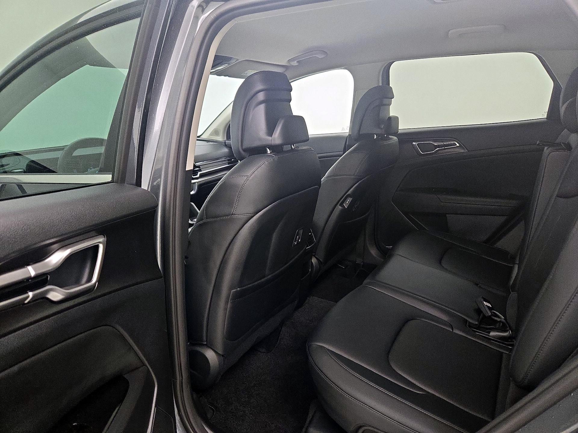 Thumbnail: 2024 Kia Sportage - 20