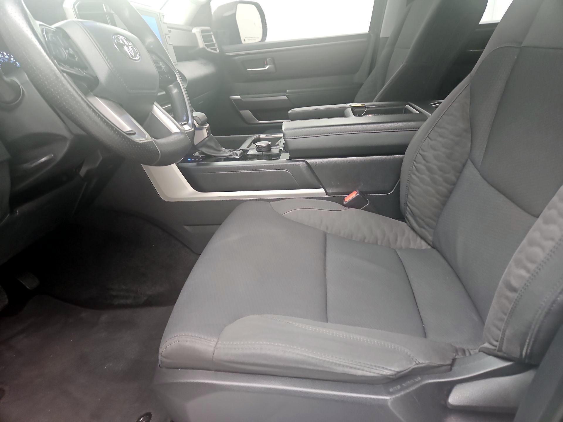 Thumbnail: 2022 Toyota Tundra - 11