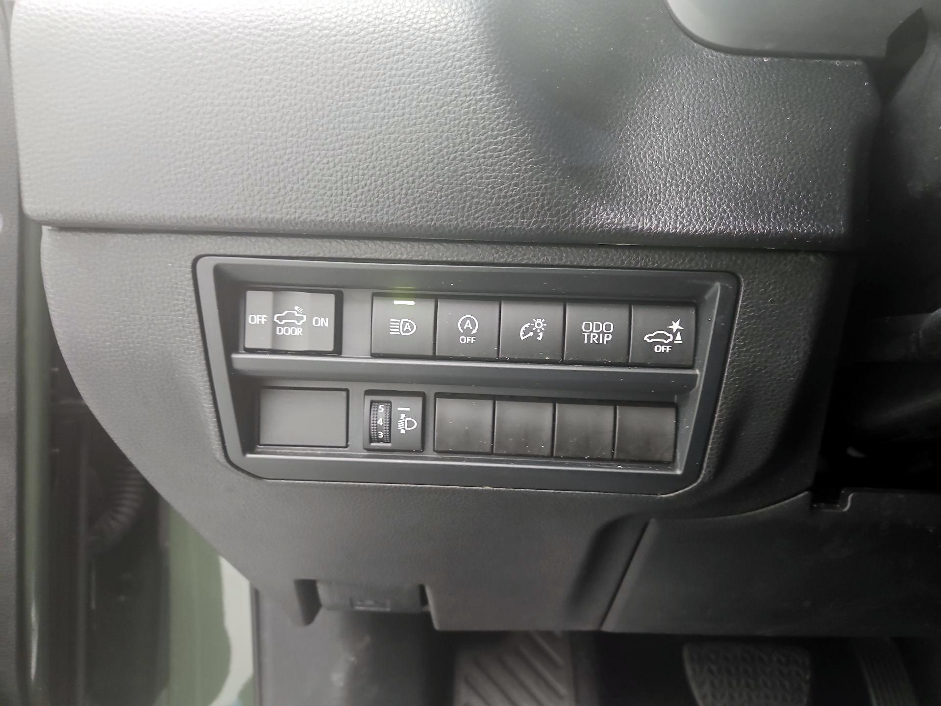 Thumbnail: 2022 Toyota Tundra - 13