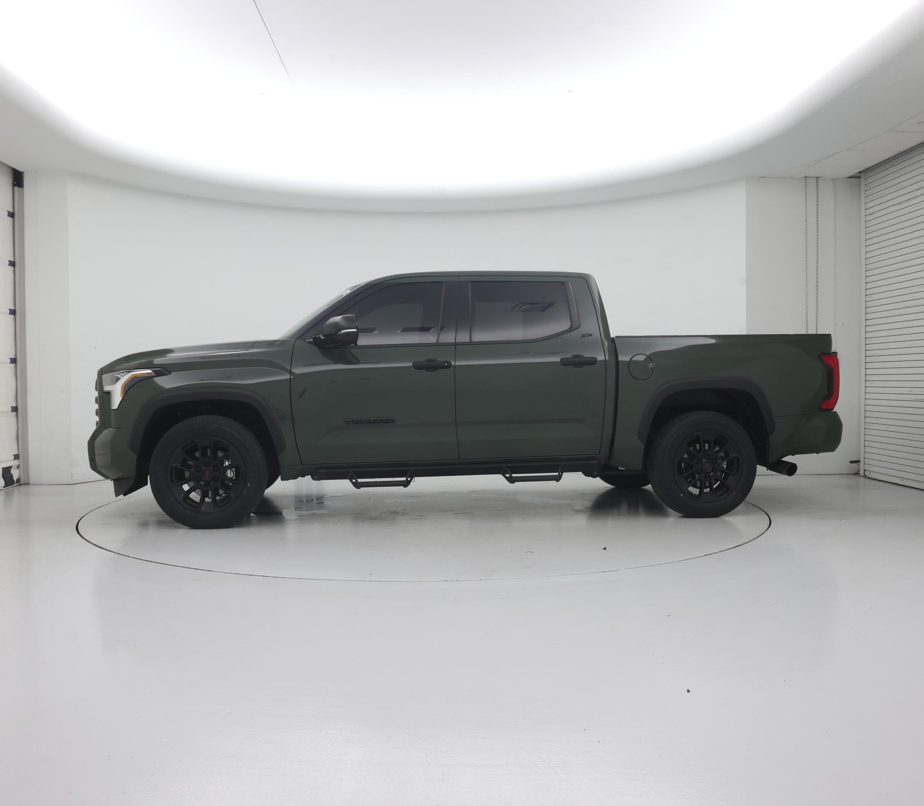 Thumbnail: 2022 Toyota Tundra - 3