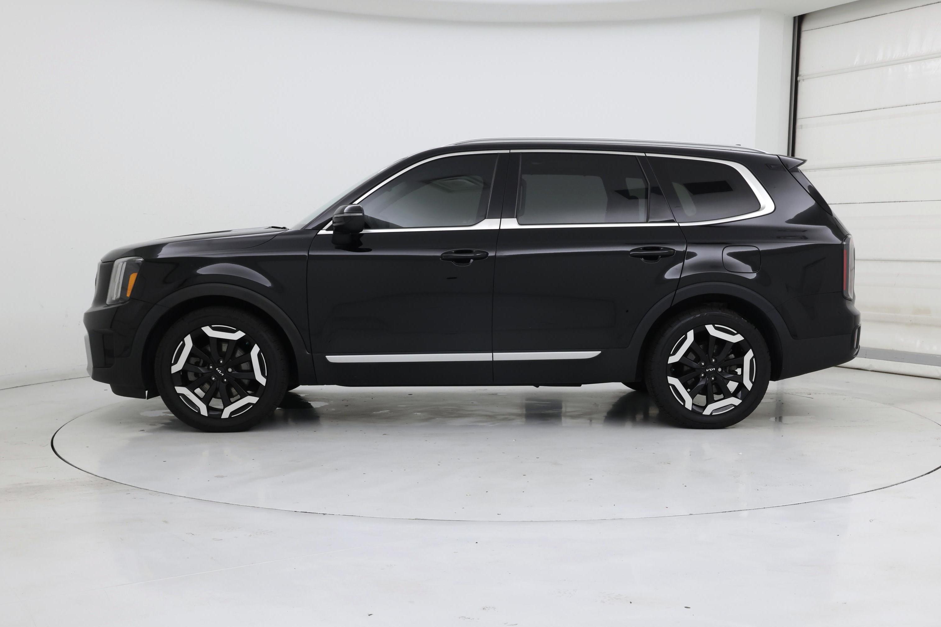 Thumbnail: 2023 Kia Telluride - 3