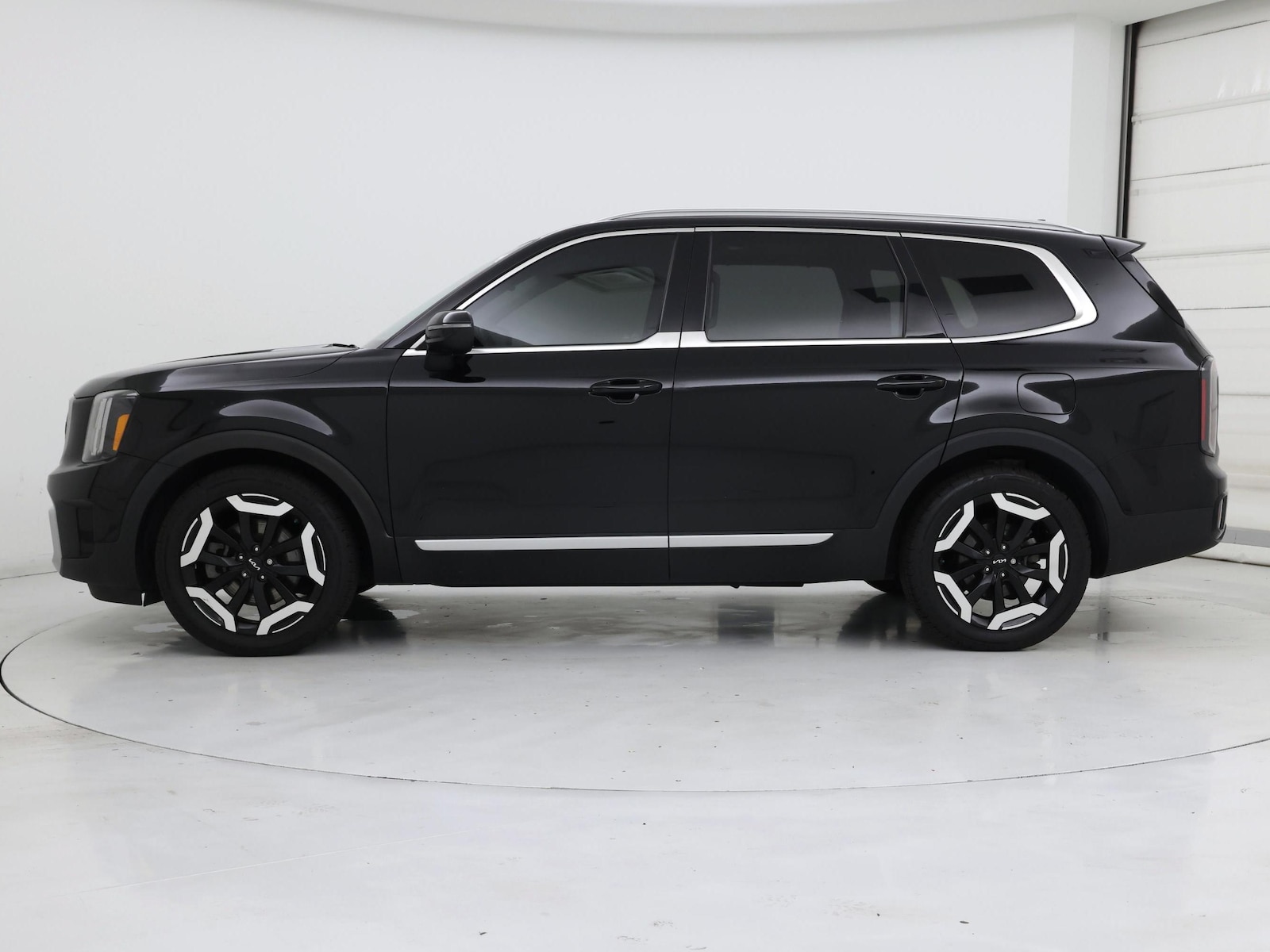 2023 Kia Telluride EX - Photo 4